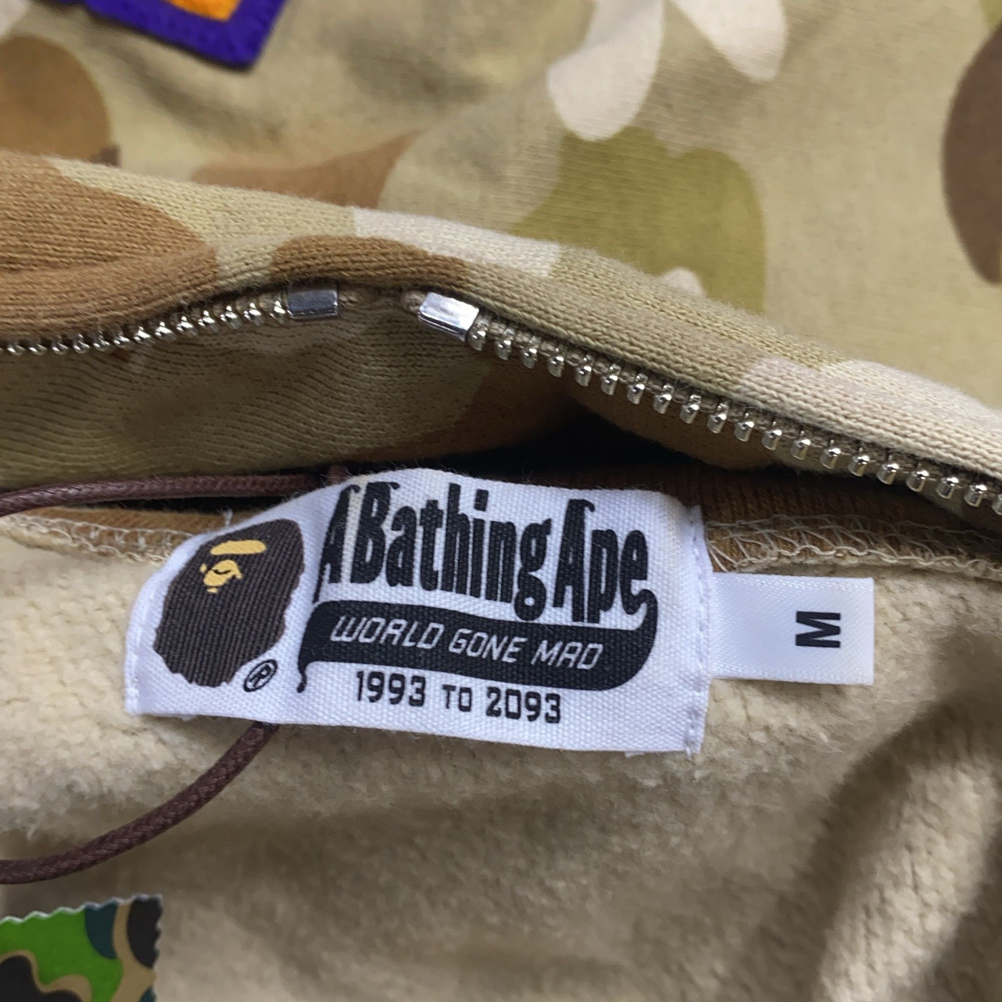 Bape A Bathing Ape Camo Shark Full Zip Hoodie Size M Size US M / EU 48-50 / 2 - 3 Thumbnail