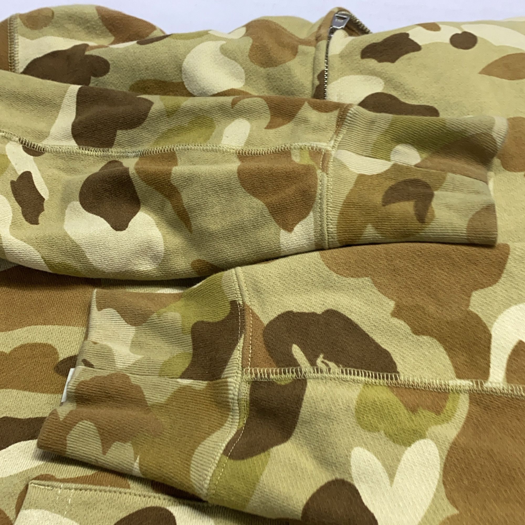 Bape A Bathing Ape Camo Shark Full Zip Hoodie Size M Size US M / EU 48-50 / 2 - 11 Thumbnail