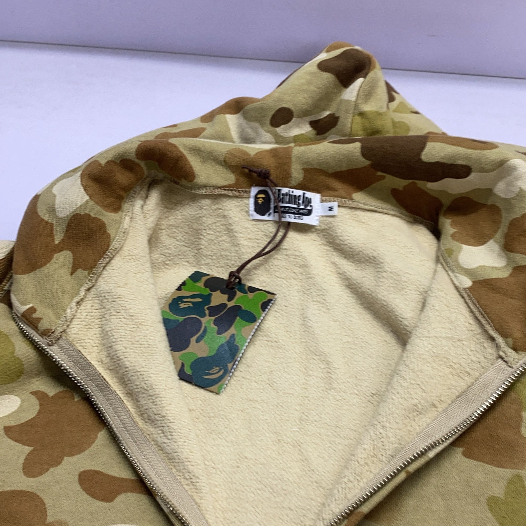 Bape A Bathing Ape Camo Shark Full Zip Hoodie Size M Size US M / EU 48-50 / 2 - 9 Thumbnail