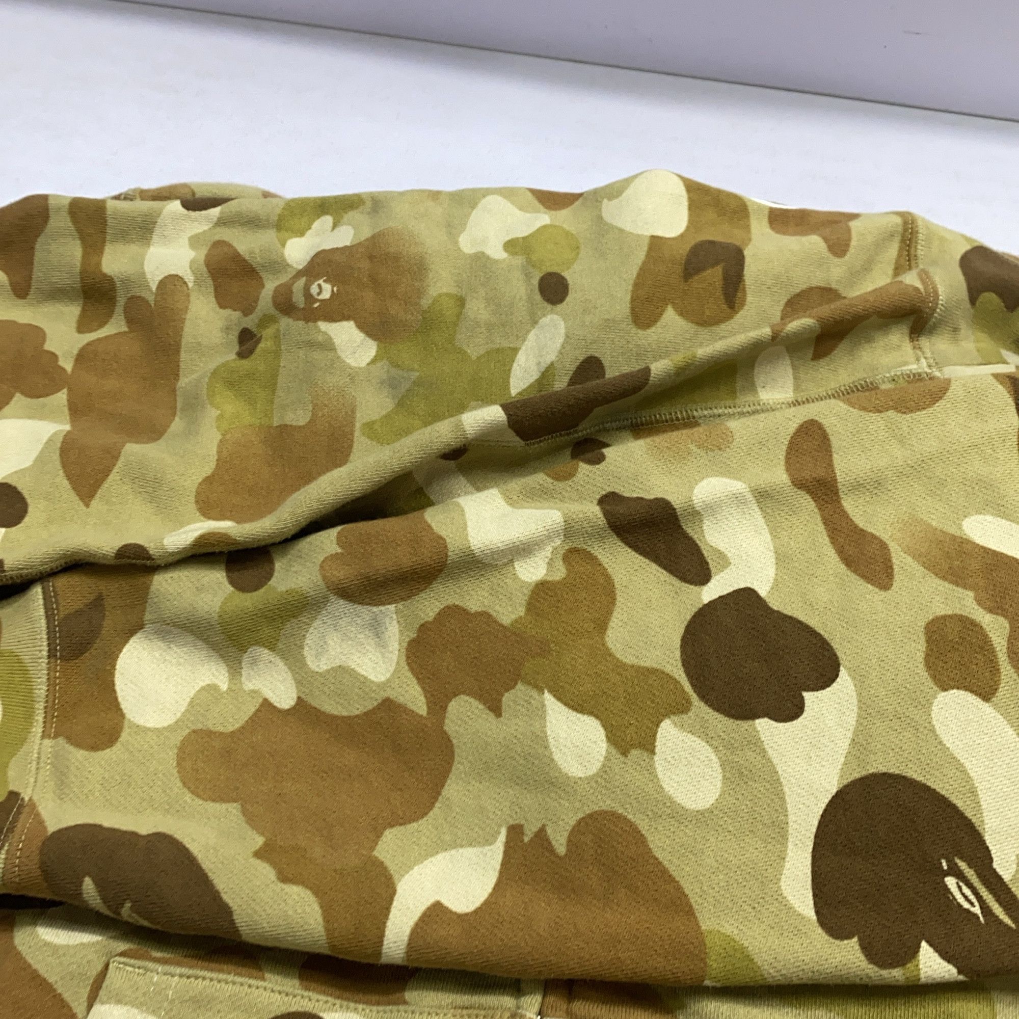 Bape A Bathing Ape Camo Shark Full Zip Hoodie Size M Size US M / EU 48-50 / 2 - 10 Thumbnail