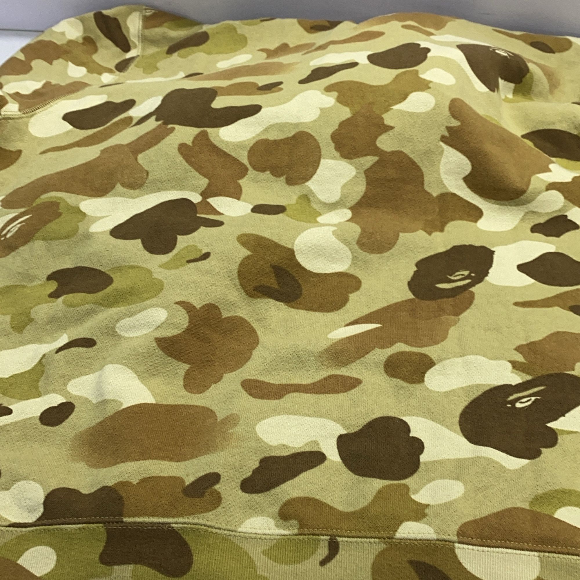Bape A Bathing Ape Camo Shark Full Zip Hoodie Size M Size US M / EU 48-50 / 2 - 15 Thumbnail