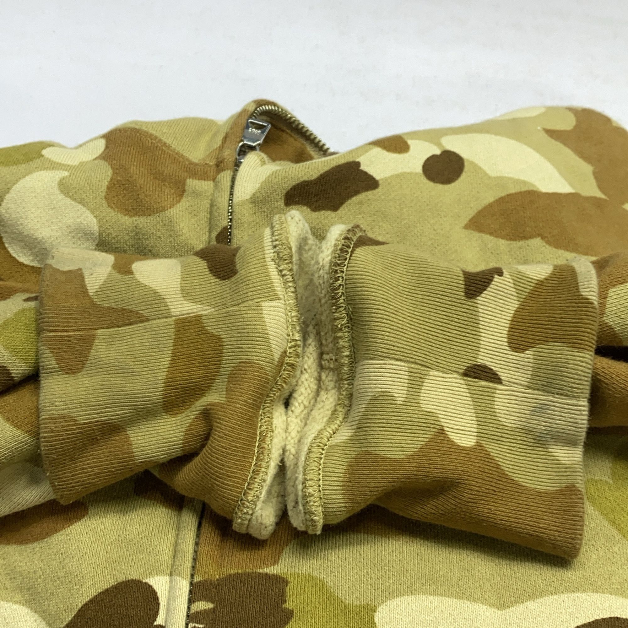 Bape A Bathing Ape Camo Shark Full Zip Hoodie Size M Size US M / EU 48-50 / 2 - 12 Thumbnail