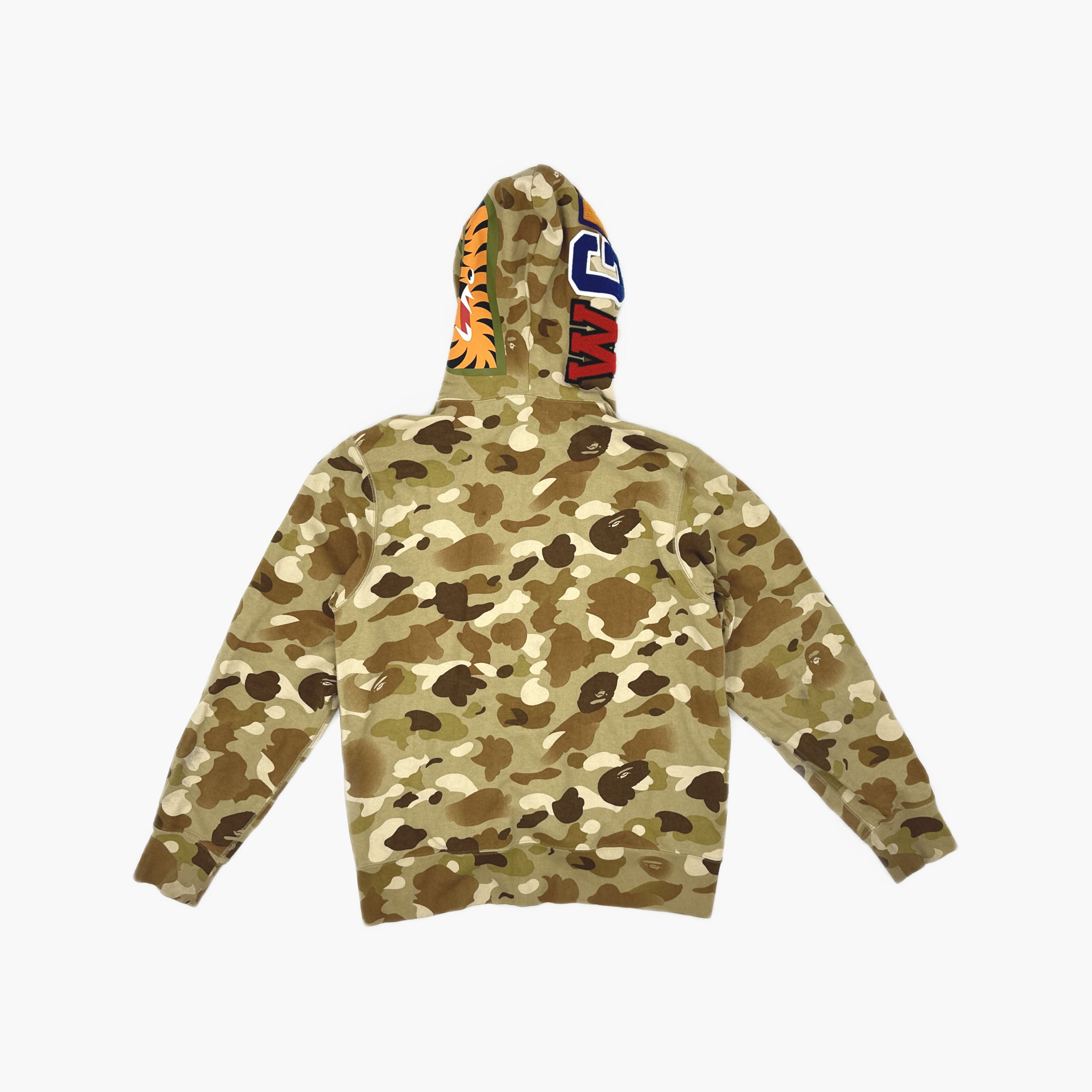 Bape A Bathing Ape Camo Shark Full Zip Hoodie Size M Size US M / EU 48-50 / 2 - 2 Thumbnail