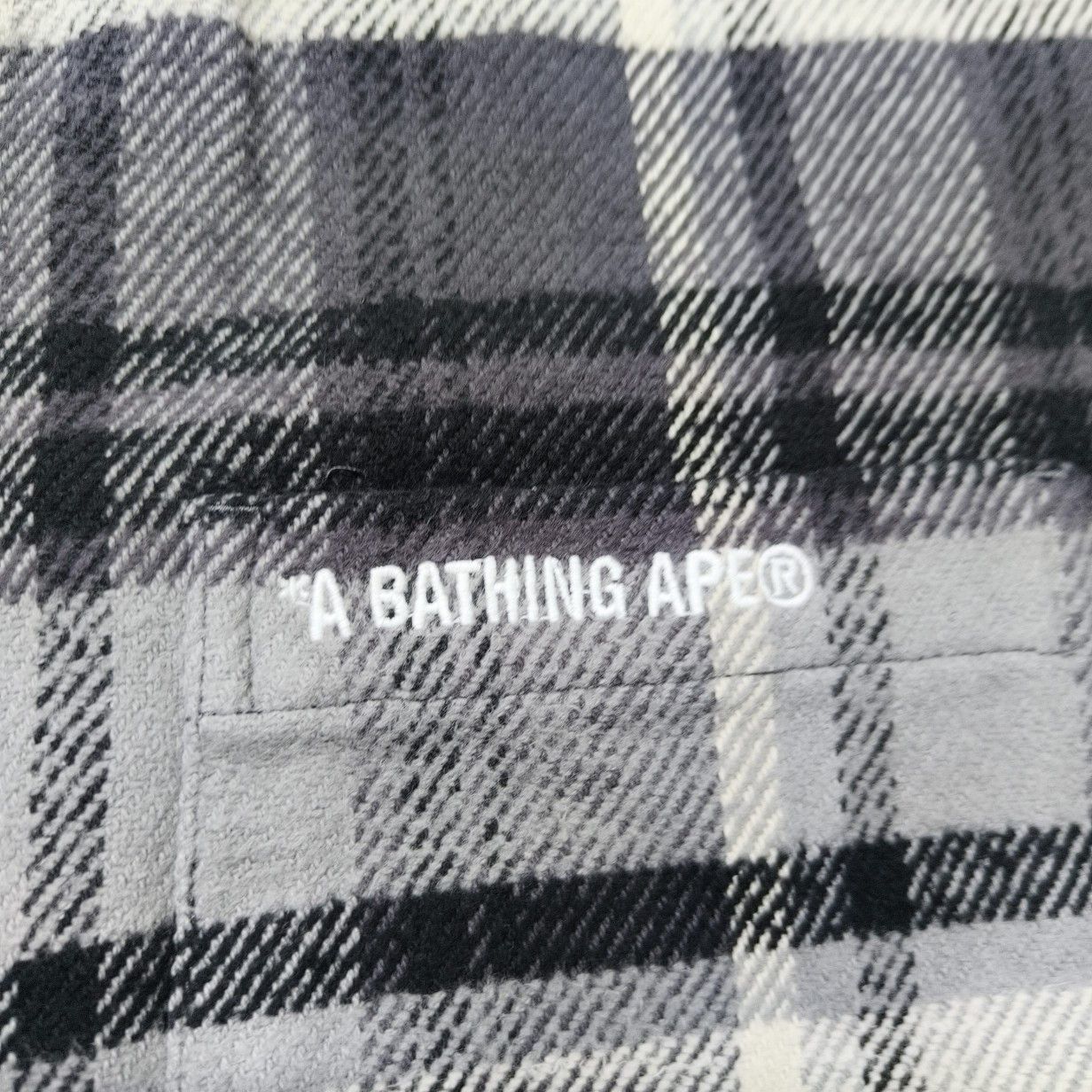 Bape A BATHING APE Plaid Flannel Shirt Size L Size US L / EU 52-54 / 3 - 4 Thumbnail