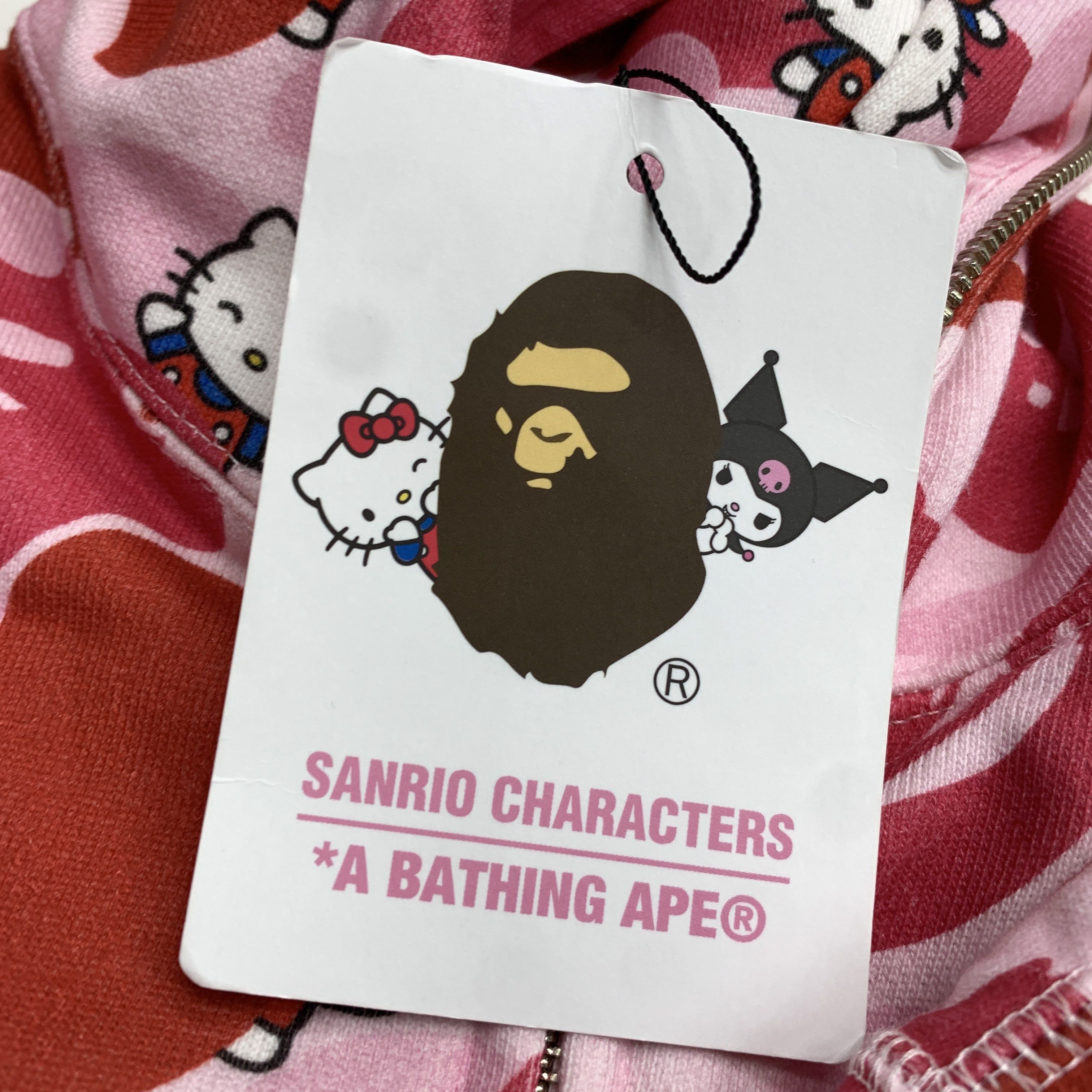 Bape A Bathing Ape x Sanrio Camo Hoodie Size S Size S / US 4 / IT 40 - 4 Thumbnail