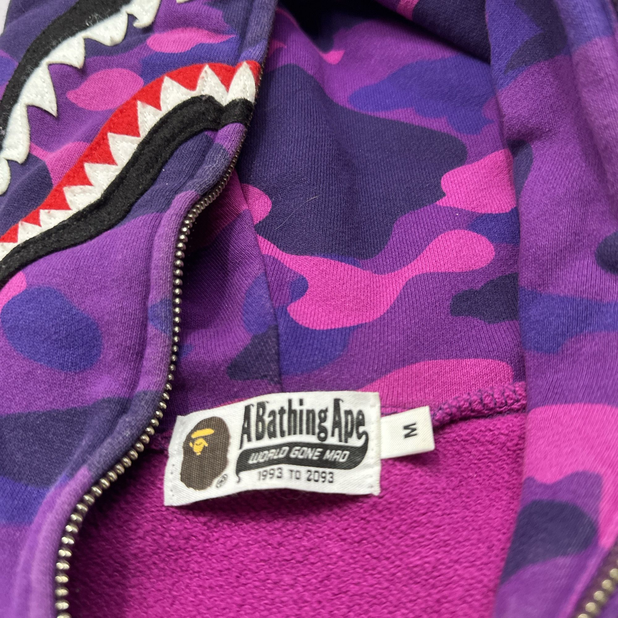 Bape A BATHING APE Color Camo Shark Hoodie Size M Size US M / EU 48-50 / 2 - 3 Thumbnail
