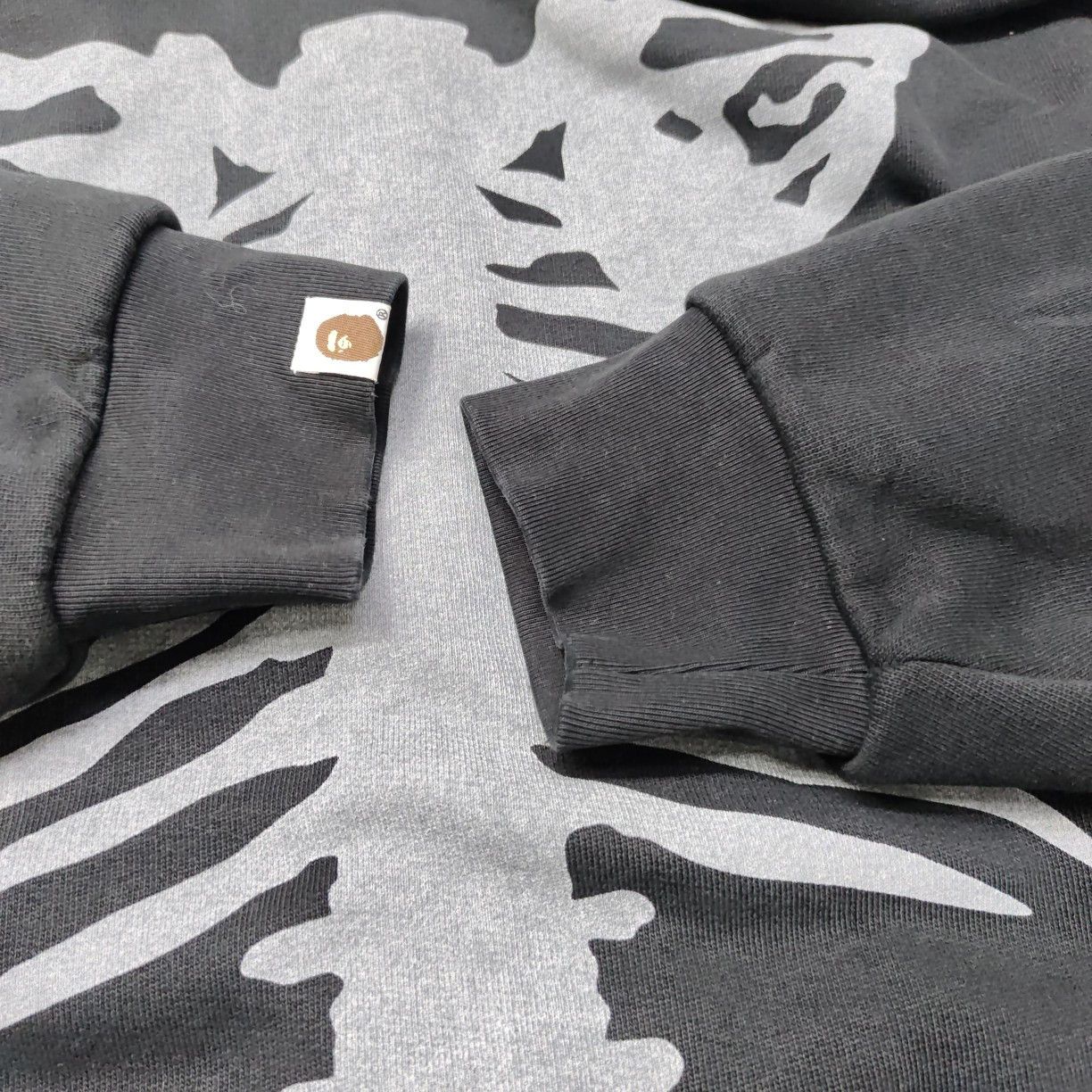 Bape A BATHING APE Skeleton Zip Hoodie Size L Size US L / EU 52-54 / 3 - 15 Thumbnail