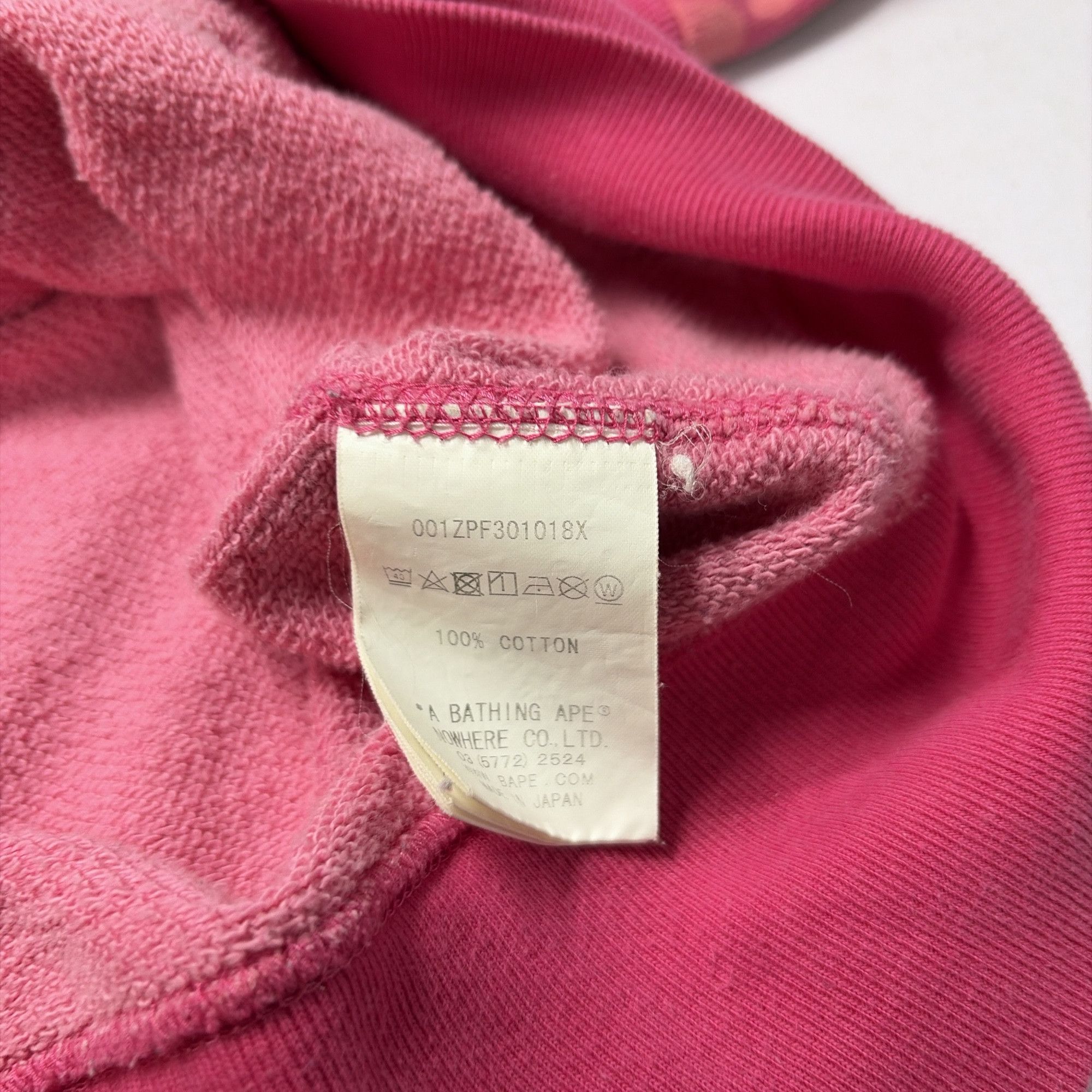 Bape A Bathing Ape Pink Flame Camo Shark Hoodie Size L Size US L / EU 52-54 / 3 - 3 Thumbnail