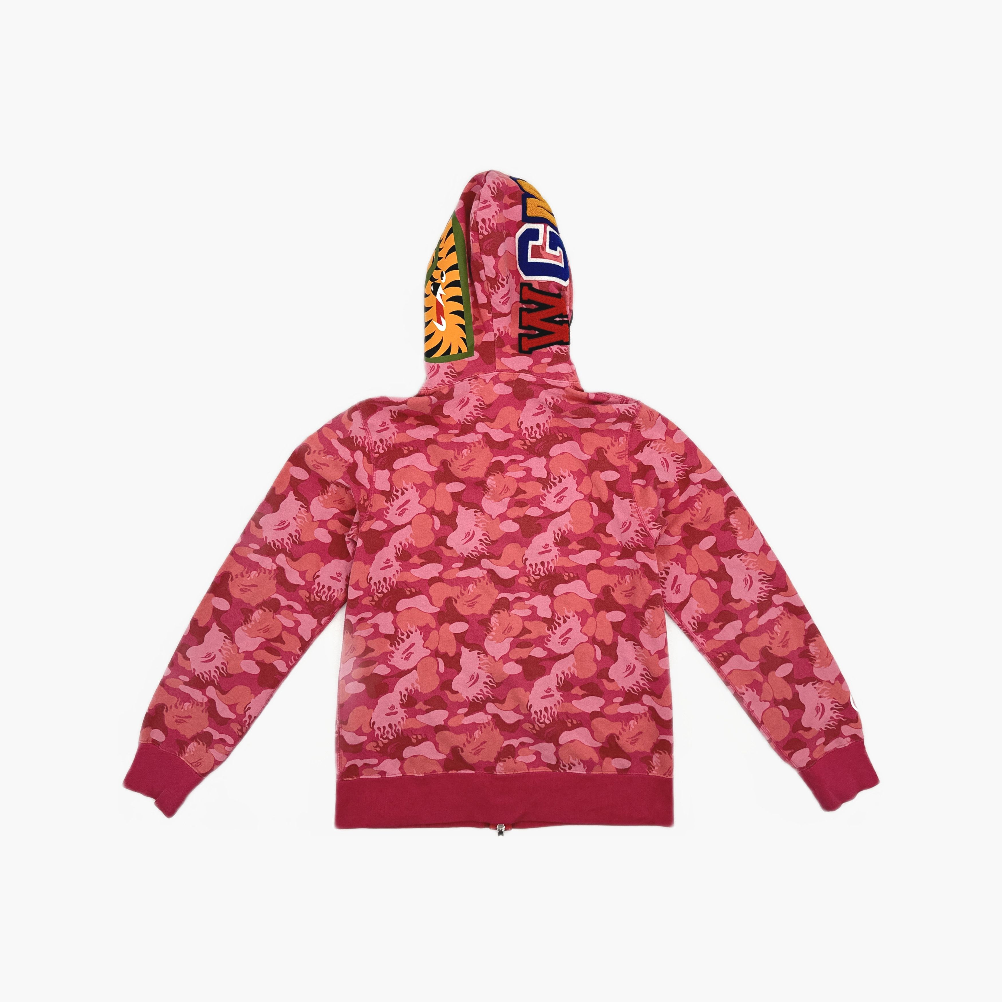 Bape A Bathing Ape Pink Flame Camo Shark Hoodie Size L Size US L / EU 52-54 / 3 - 2 Thumbnail