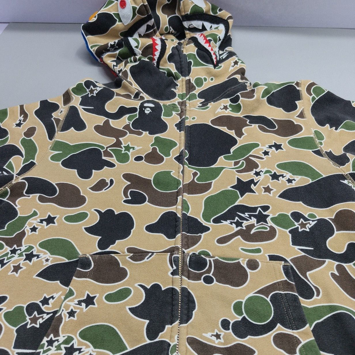 Bape A BATHING APE Camo Shark Zip Hoodie Size S Size US S / EU 44-46 / 1 - 11 Thumbnail