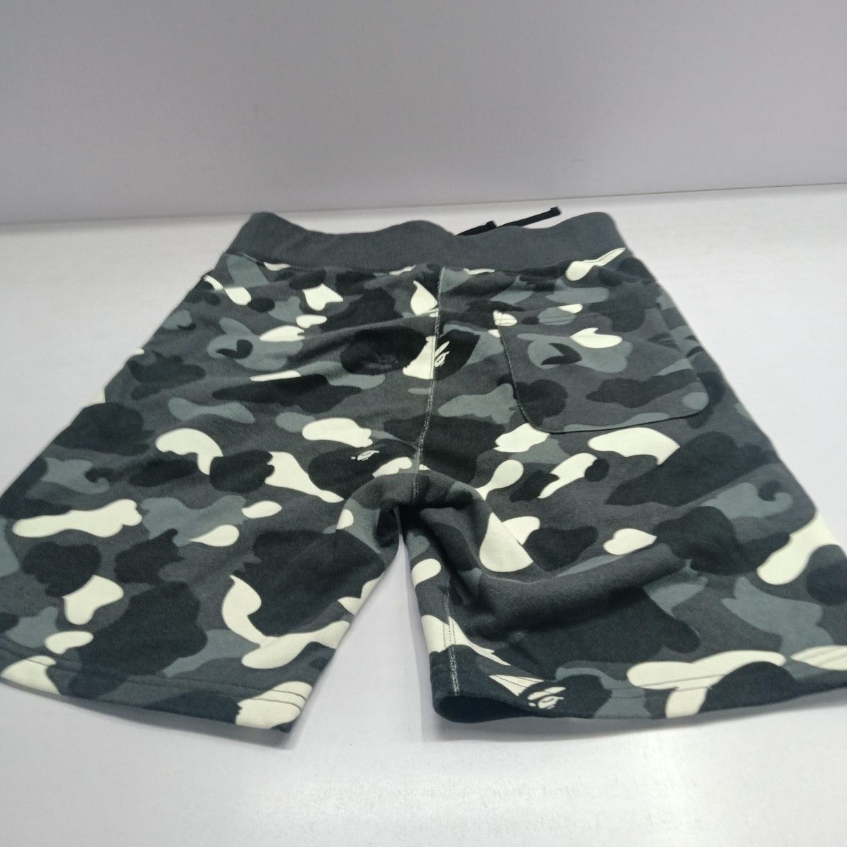 Bape A Bathing Ape Camo Sweat Shorts Size S Size US 30 / EU 46 - 10 Thumbnail