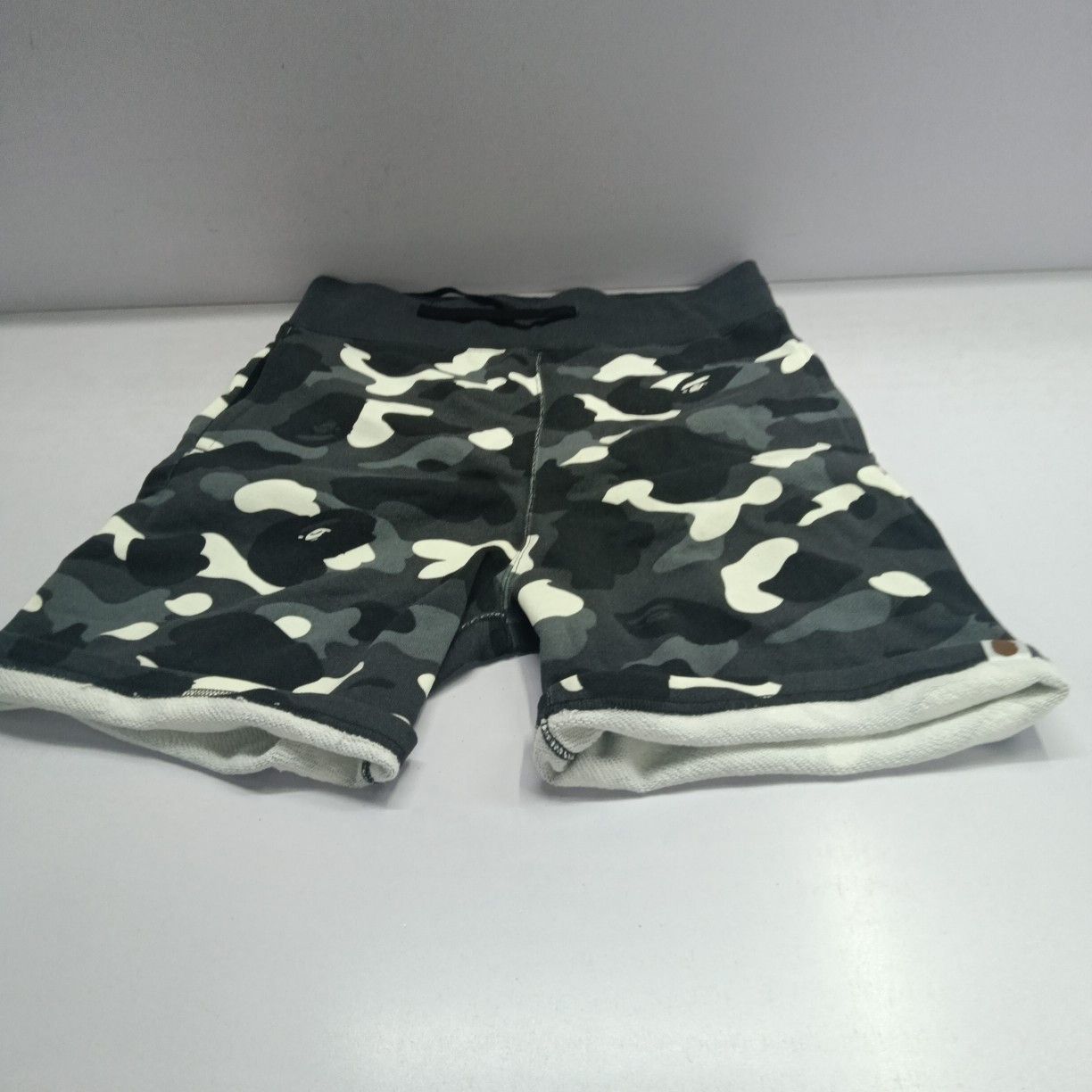 Bape A Bathing Ape Camo Sweat Shorts Size S Size US 30 / EU 46 - 8 Thumbnail