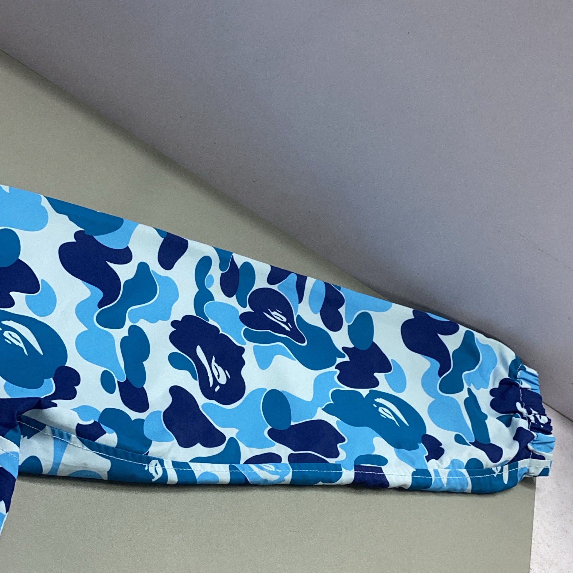 Bape A BATHING APE Blue Camo Coach Jacket Size L Size US L / EU 52-54 / 3 - 9 Thumbnail