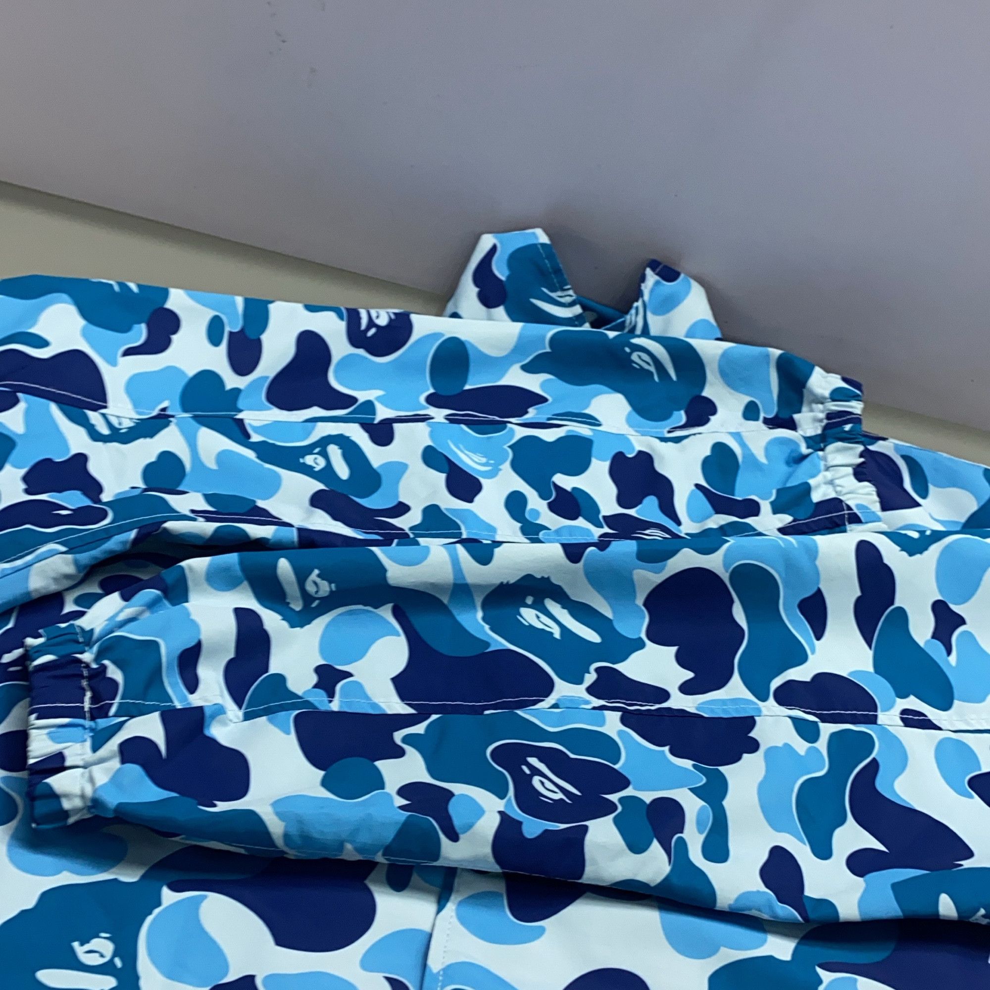 Bape A BATHING APE Blue Camo Coach Jacket Size L Size US L / EU 52-54 / 3 - 10 Thumbnail
