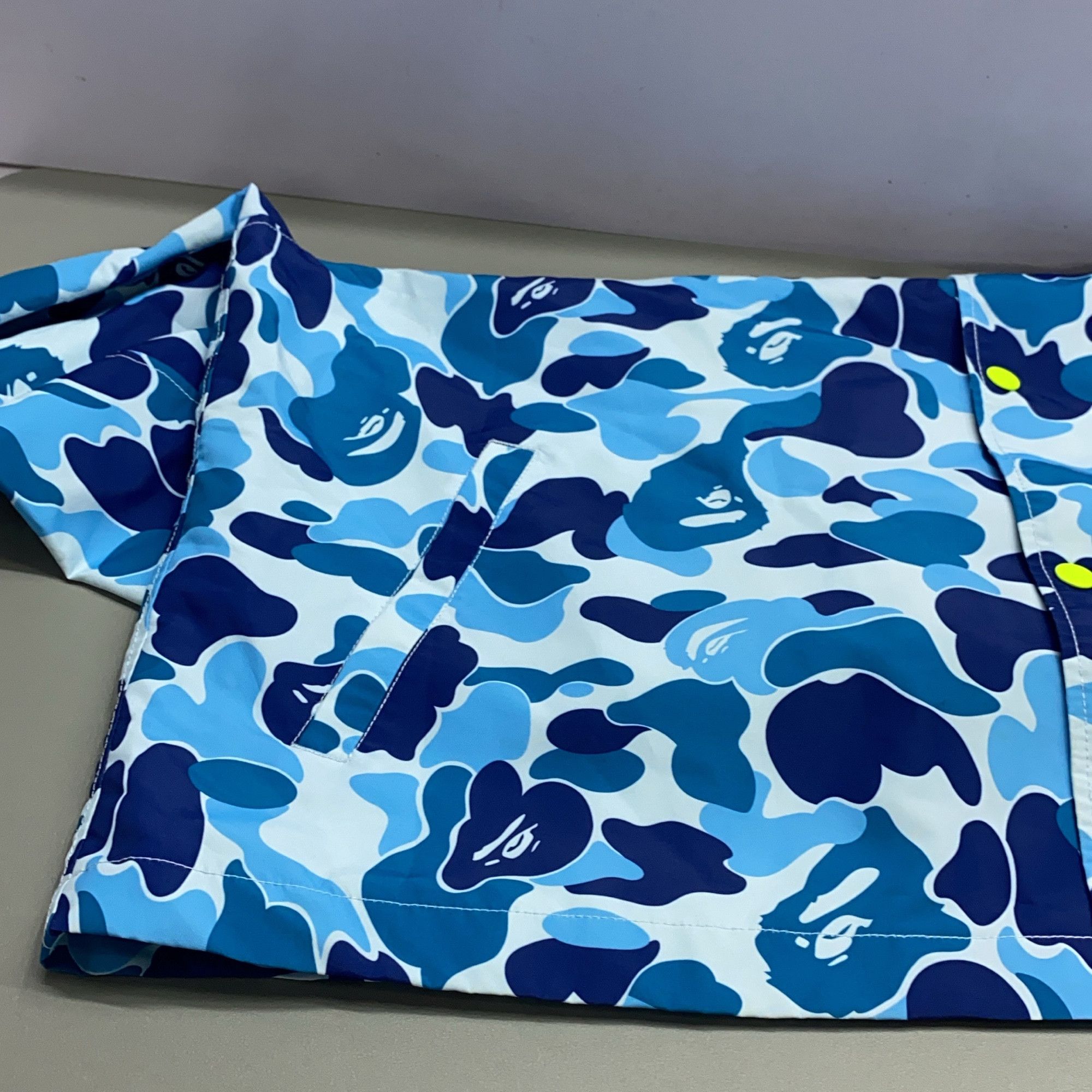 Bape A BATHING APE Blue Camo Coach Jacket Size L Size US L / EU 52-54 / 3 - 14 Thumbnail