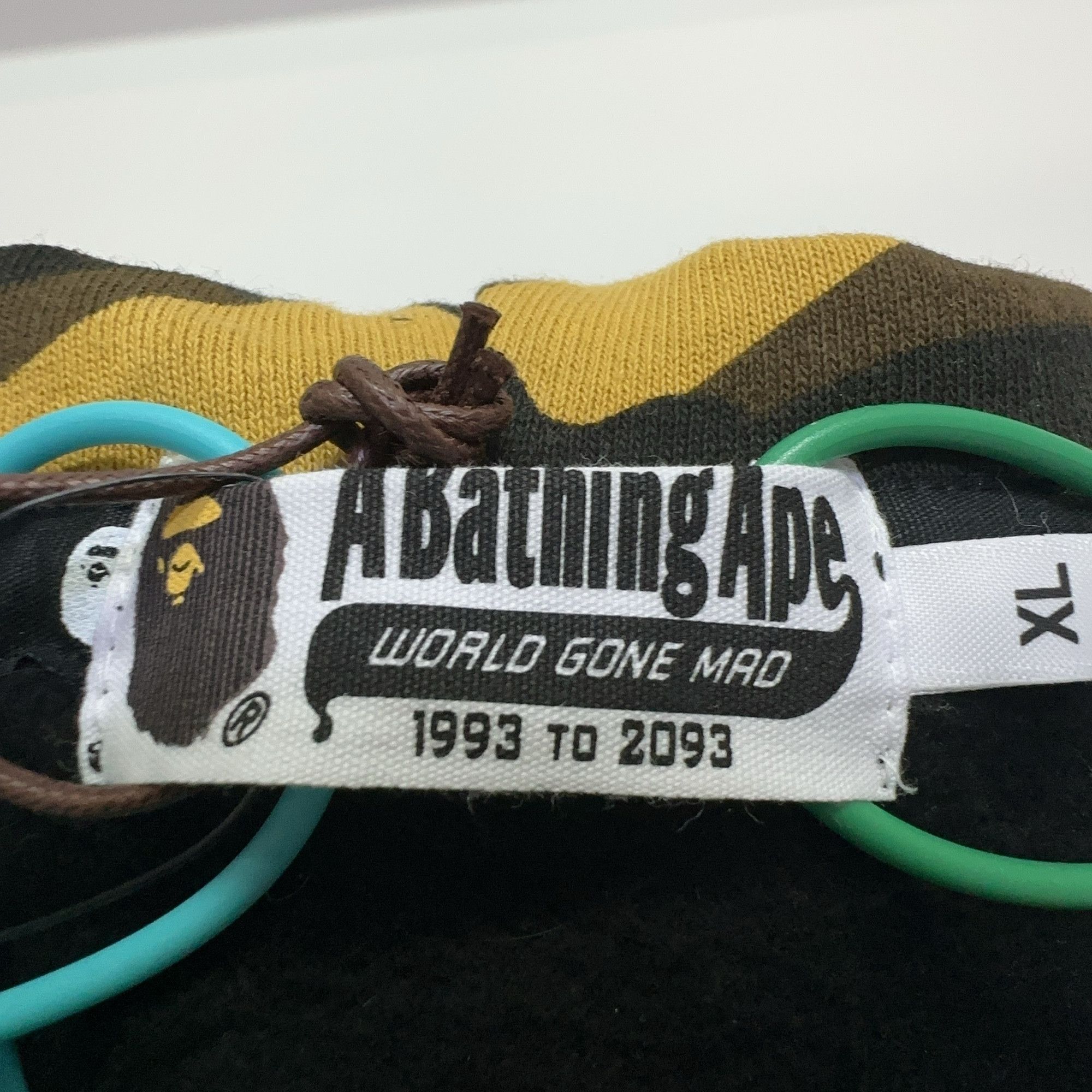 Bape A BATHING APE Camo Shark Zip Up Hoodie XL Size US XL / EU 56 / 4 - 2 Thumbnail