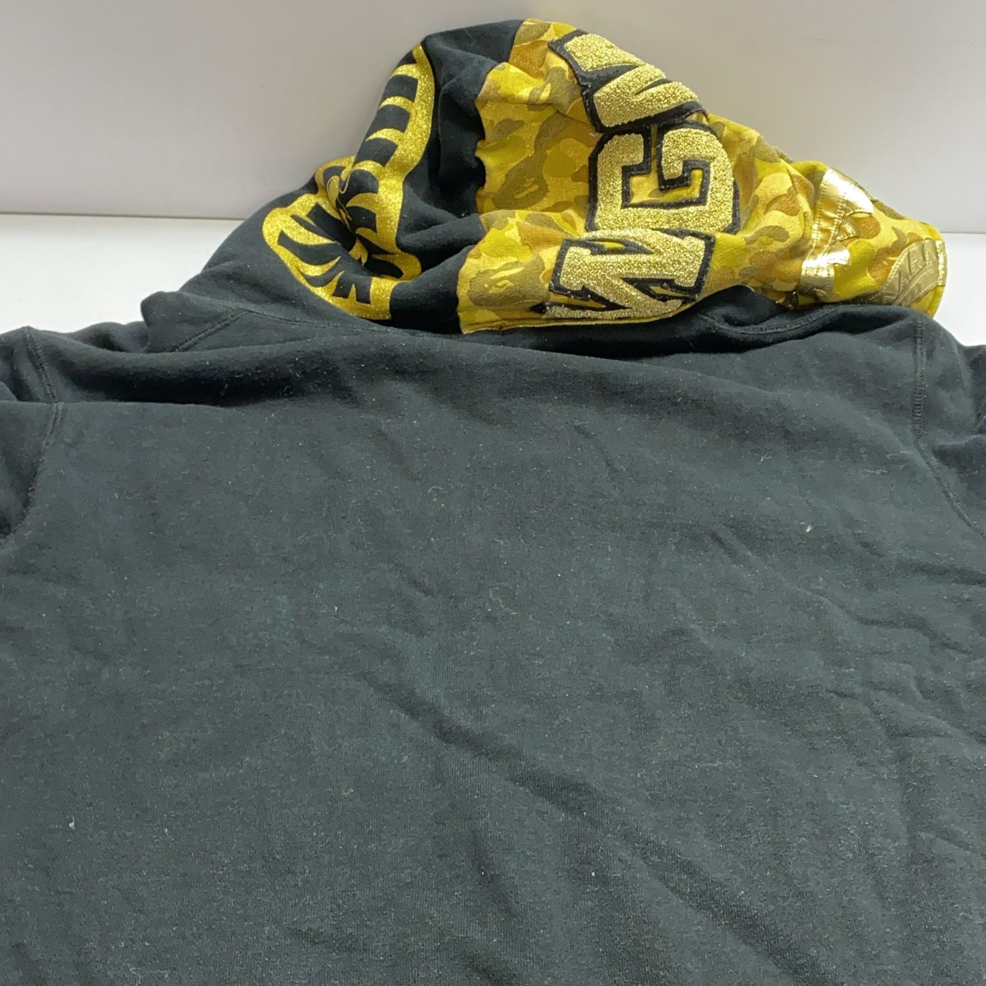 Bape A Bathing Ape Camo Gold Shark Hoodie Size XXL Size US XXL / EU 58 / 5 - 7 Thumbnail