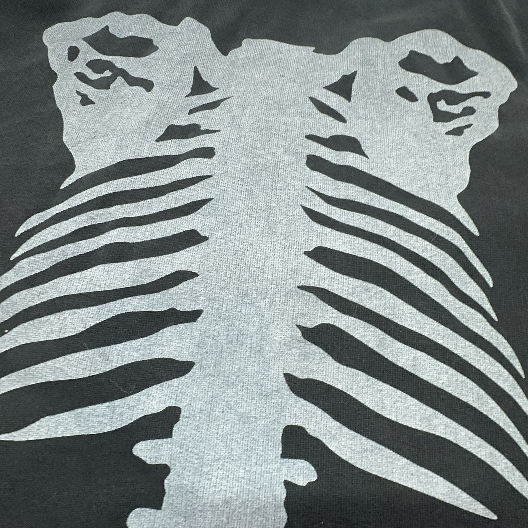 Bape A BATHING APE Skeleton Shark Full Zip Hoodie XXL Size US XXL / EU 58 / 5 - 4 Thumbnail