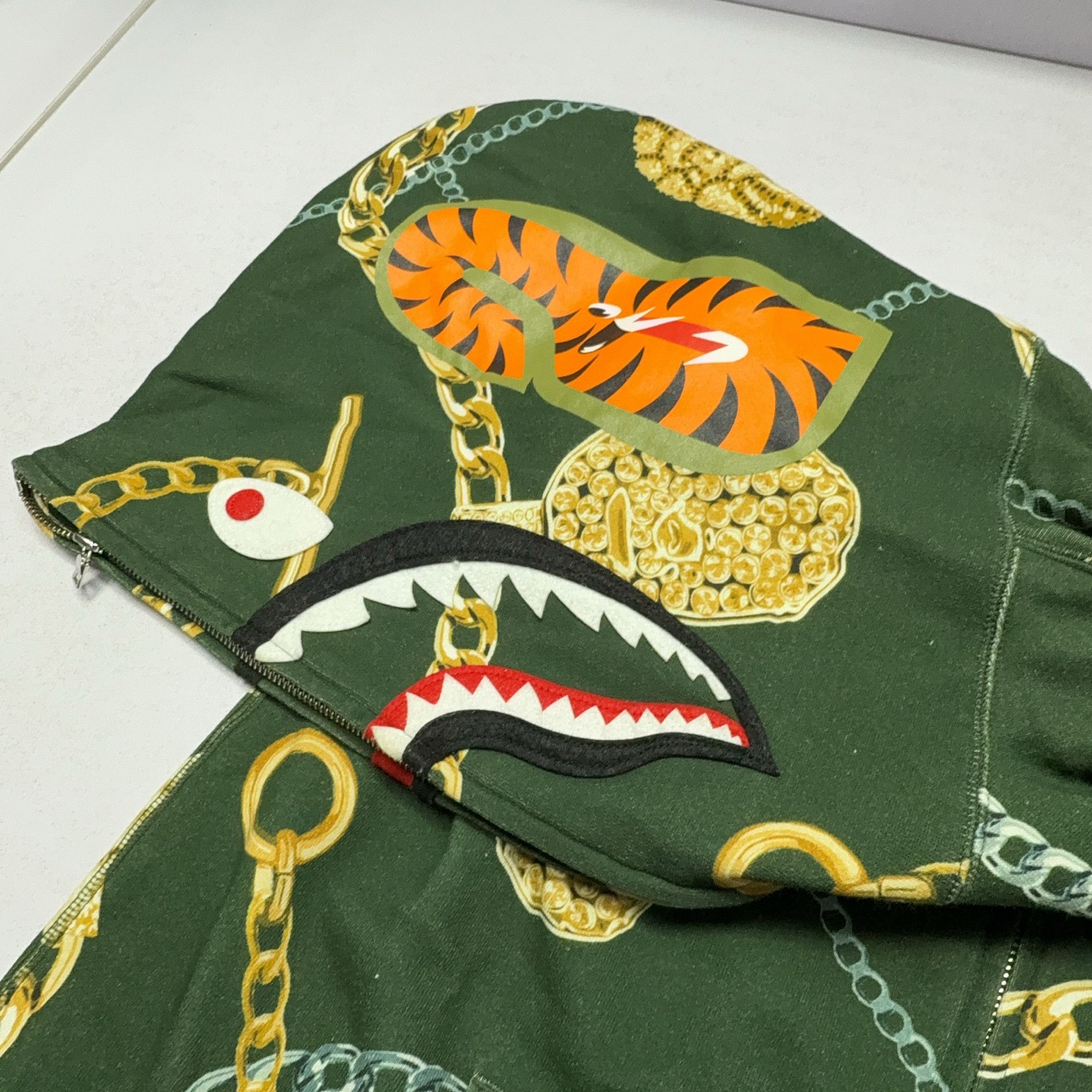 Bape A Bathing Ape Chain Shark Full Zip Hoodie Size XL Size US XL / EU 56 / 4 - 7 Thumbnail