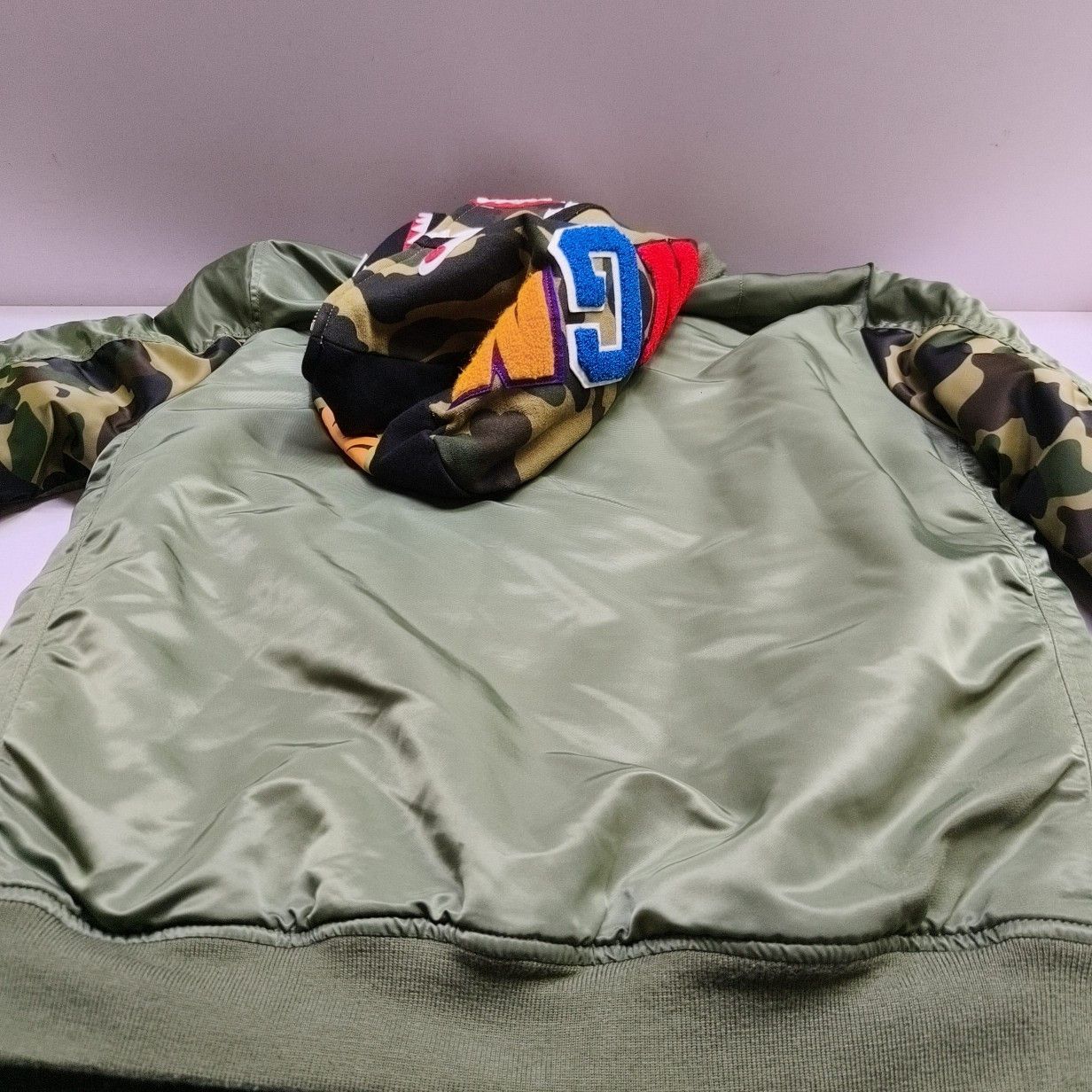 Bape A BATHING APE Shark Camo Bomber Jacket Size M Size US M / EU 48-50 / 2 - 5 Thumbnail
