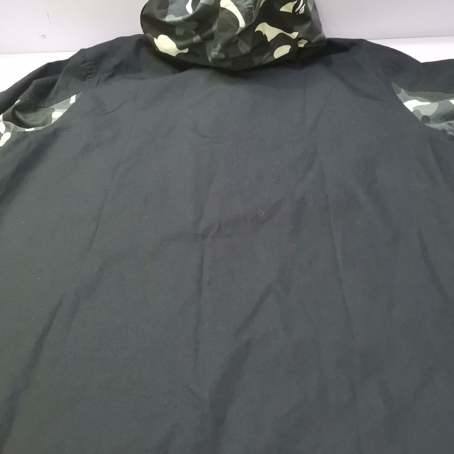 Bape A Bathing Ape Shark Camo Light Jacket Size M Size US M / EU 48-50 / 2 - 12 Thumbnail