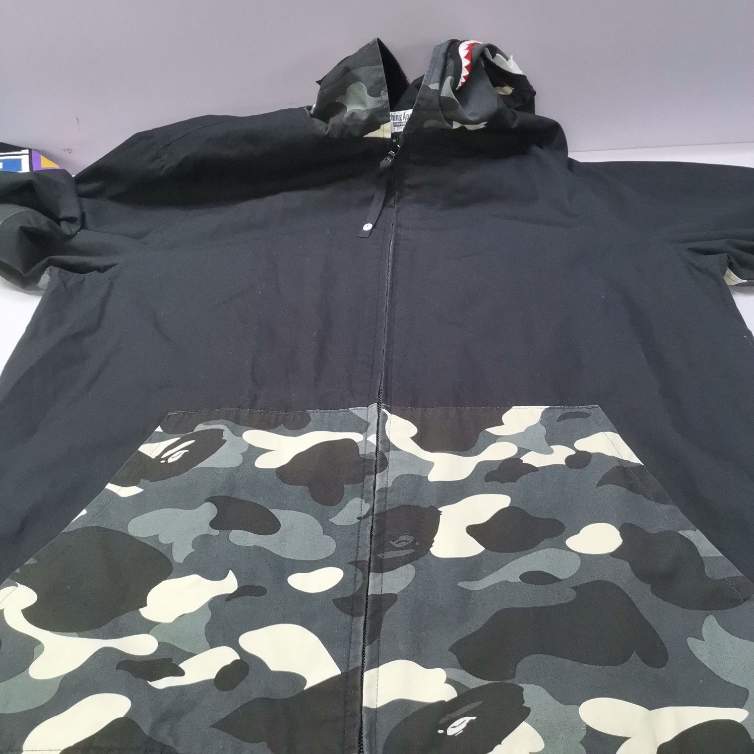 Bape A Bathing Ape Shark Camo Light Jacket Size M Size US M / EU 48-50 / 2 - 10 Thumbnail