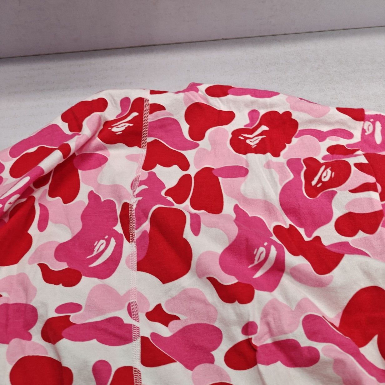 Bape A Bathing Ape Red Camo Shark T-Shirt Size XL Size US XL / EU 56 / 4 - 5 Thumbnail