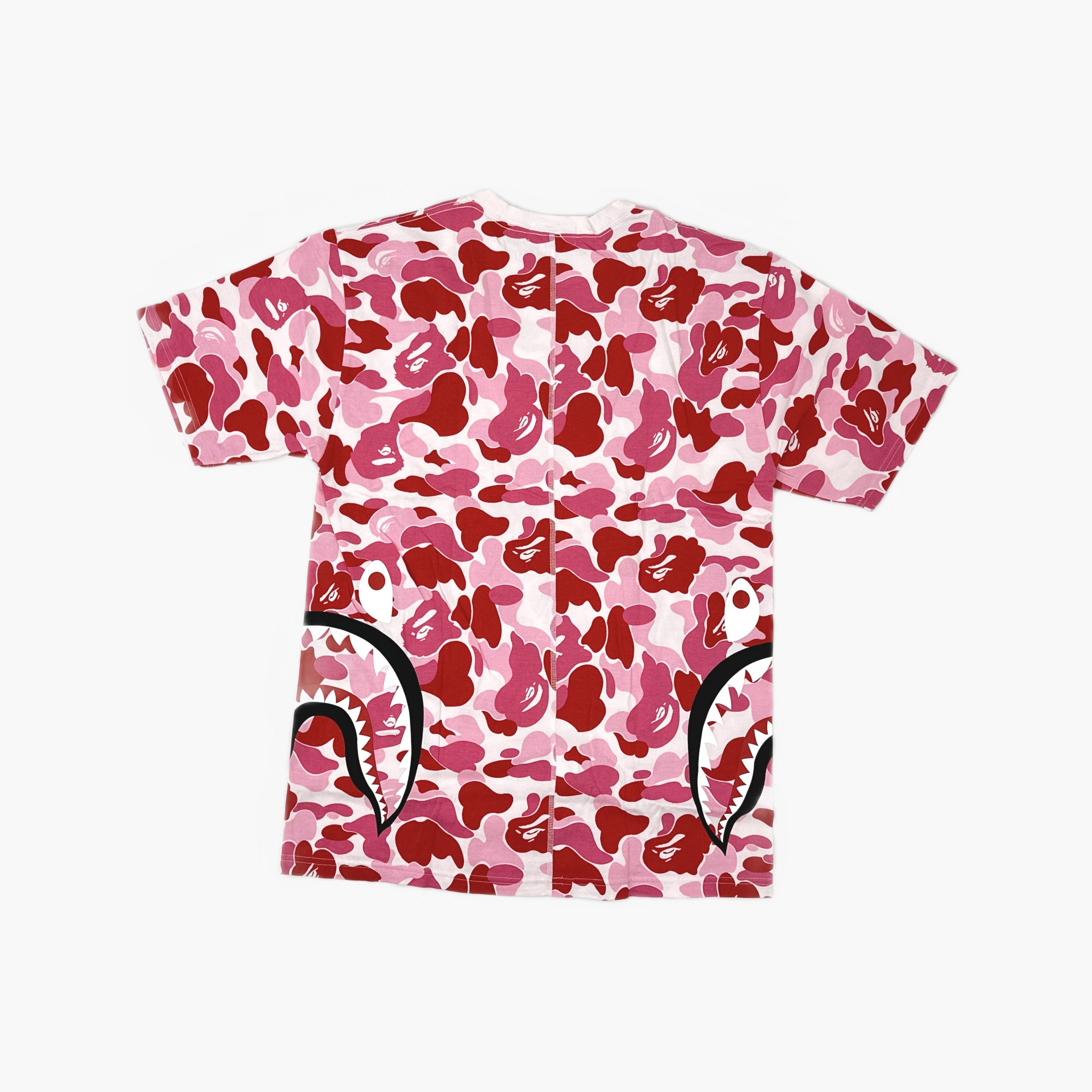 Bape A Bathing Ape Red Camo Shark T-Shirt Size XL Size US XL / EU 56 / 4 - 2 Thumbnail