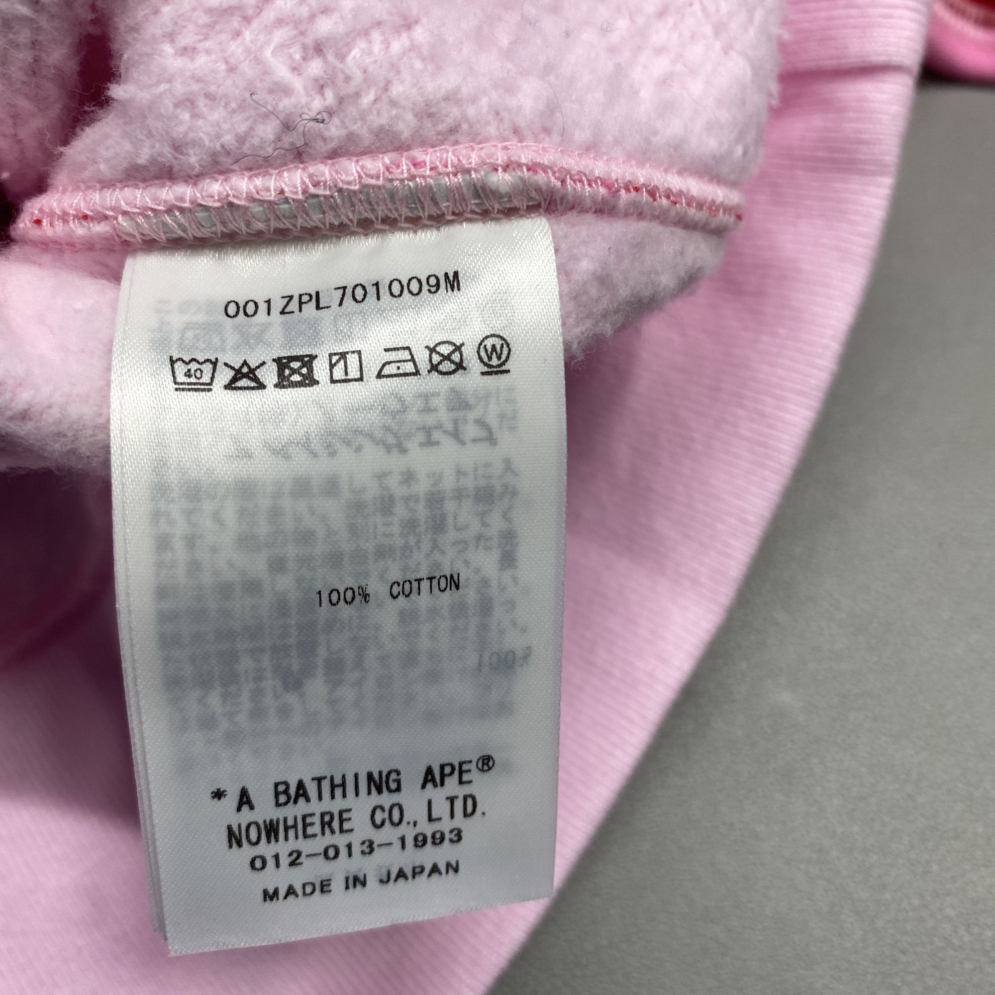 Bape A Bathing Ape Pink Camo Shark Hoodie Size M Size US M / EU 48-50 / 2 - 3 Thumbnail