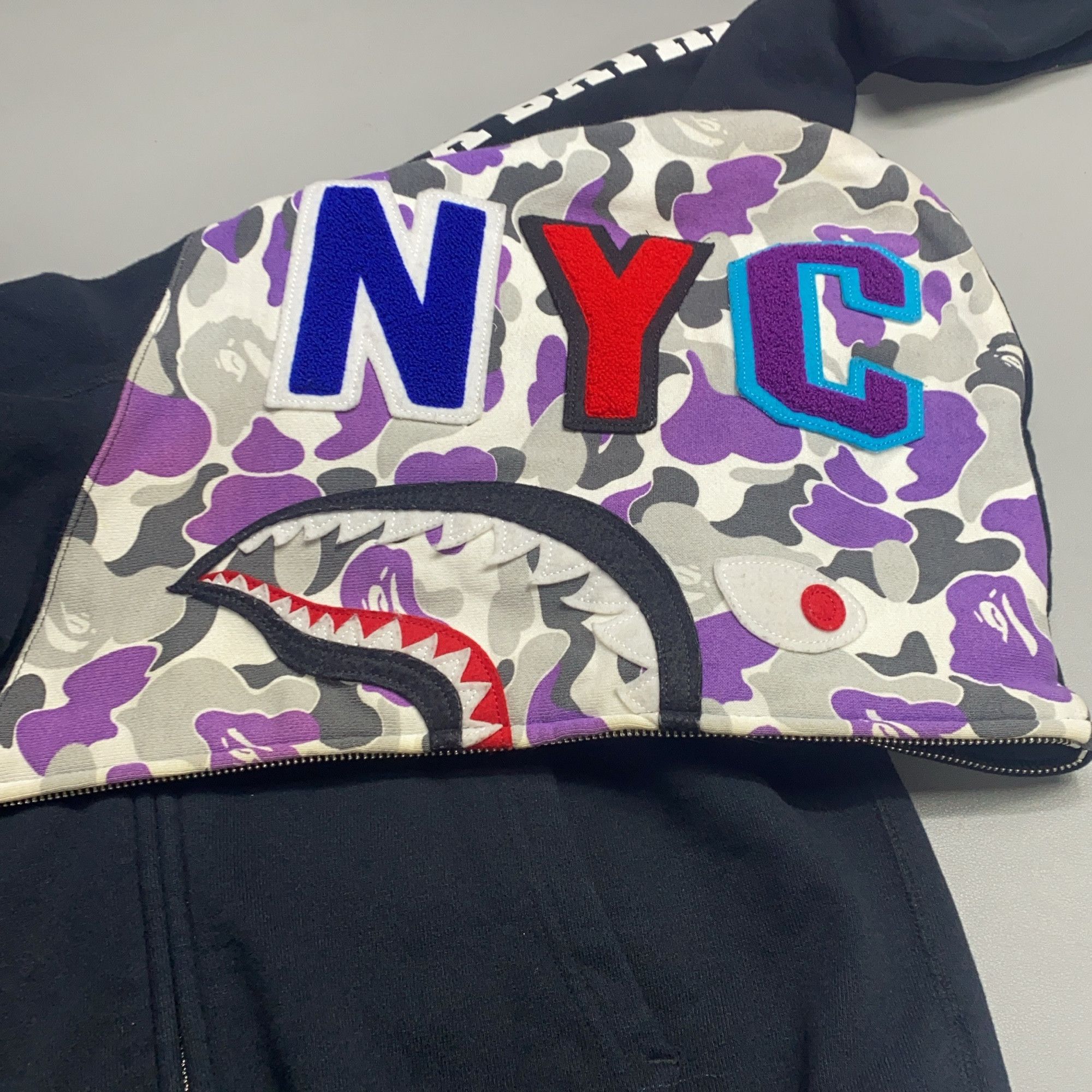 Bape A Bathing Ape NYC Shark Full Zip Hoodie Size M Size US M / EU 48-50 / 2 - 7 Thumbnail