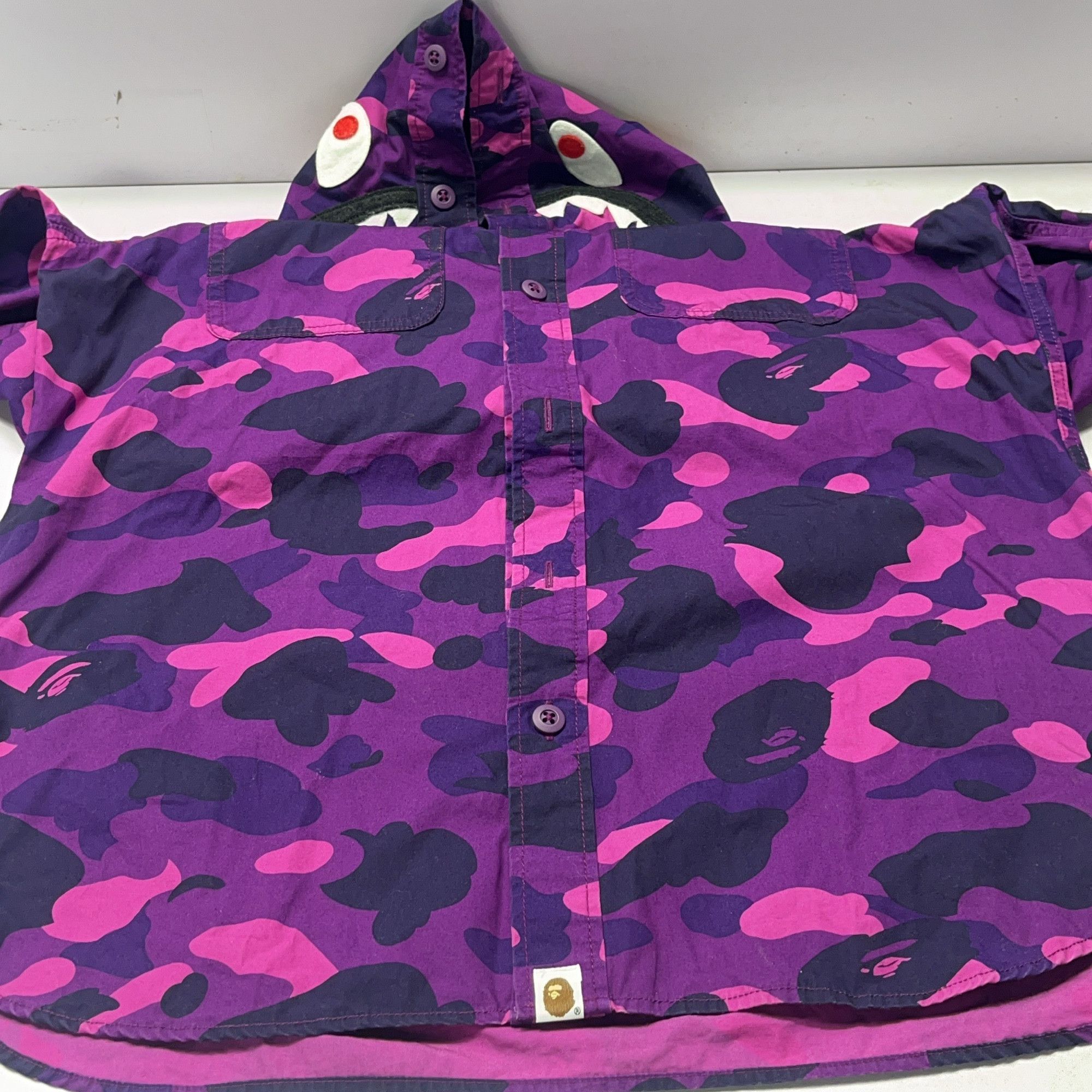 Bape A BATHING APE Purple Camo Shark Hooded Shirt Size M Size US M / EU 48-50 / 2 - 8 Thumbnail