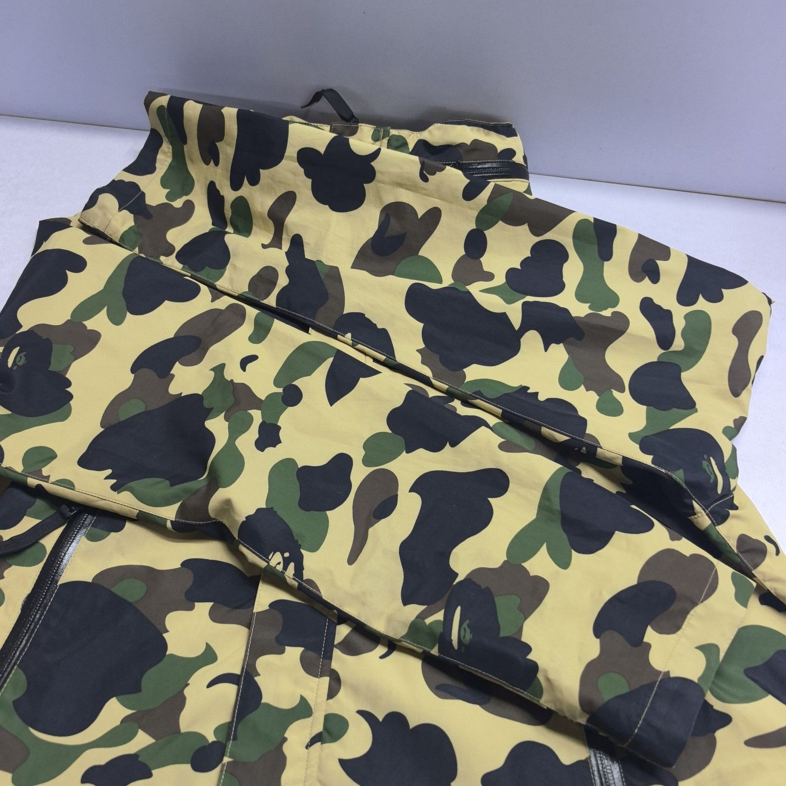 Bape A Bathing Ape Camo Hooded Jacket Size M Size US M / EU 48-50 / 2 - 15 Thumbnail