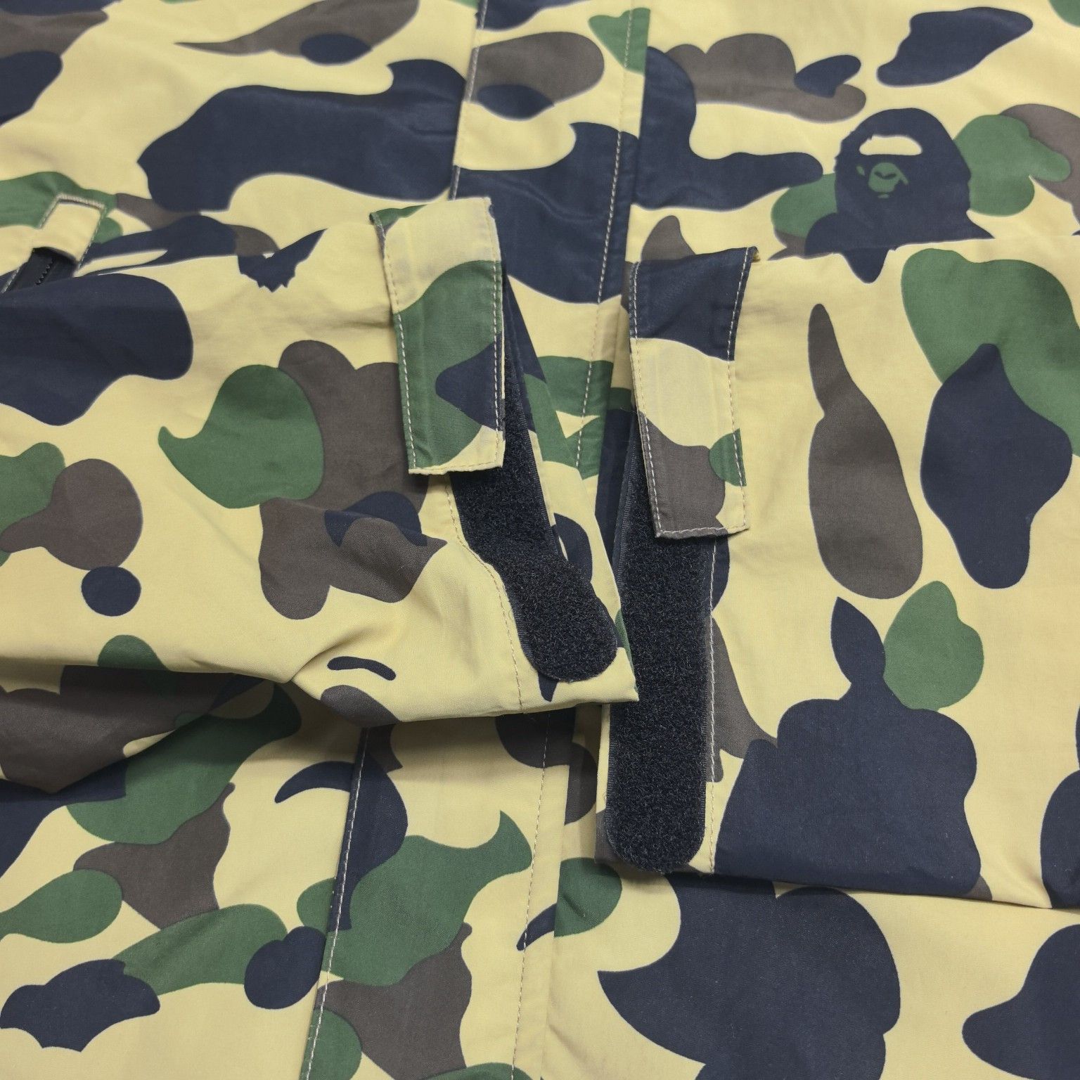 Bape A Bathing Ape Camo Hooded Jacket Size M Size US M / EU 48-50 / 2 - 14 Thumbnail