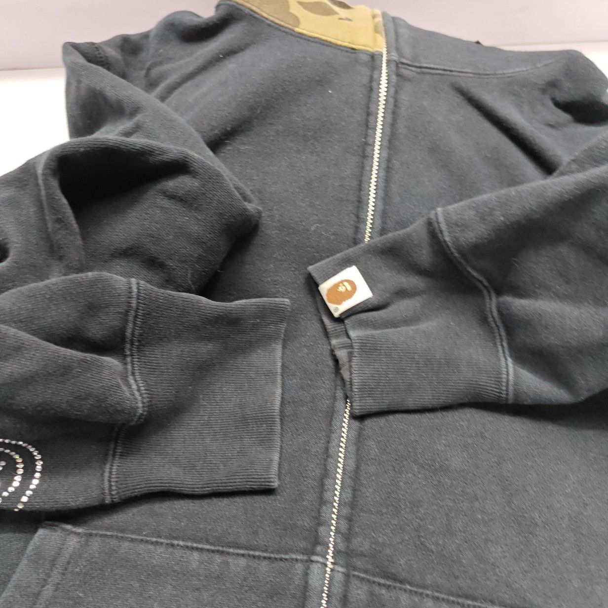 Bape A Bathing Ape 10th Anniversary Shark Hoodie Size L Size US L / EU 52-54 / 3 - 15 Thumbnail