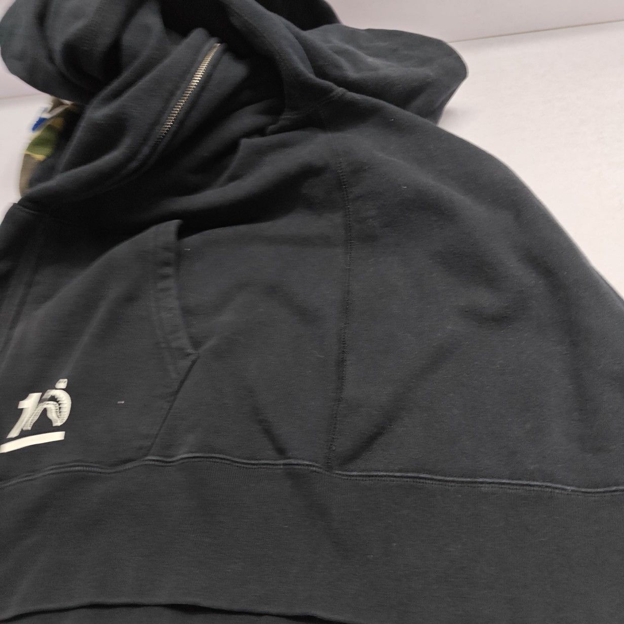 Bape A Bathing Ape 10th Anniversary Shark Hoodie Size L Size US L / EU 52-54 / 3 - 18 Thumbnail
