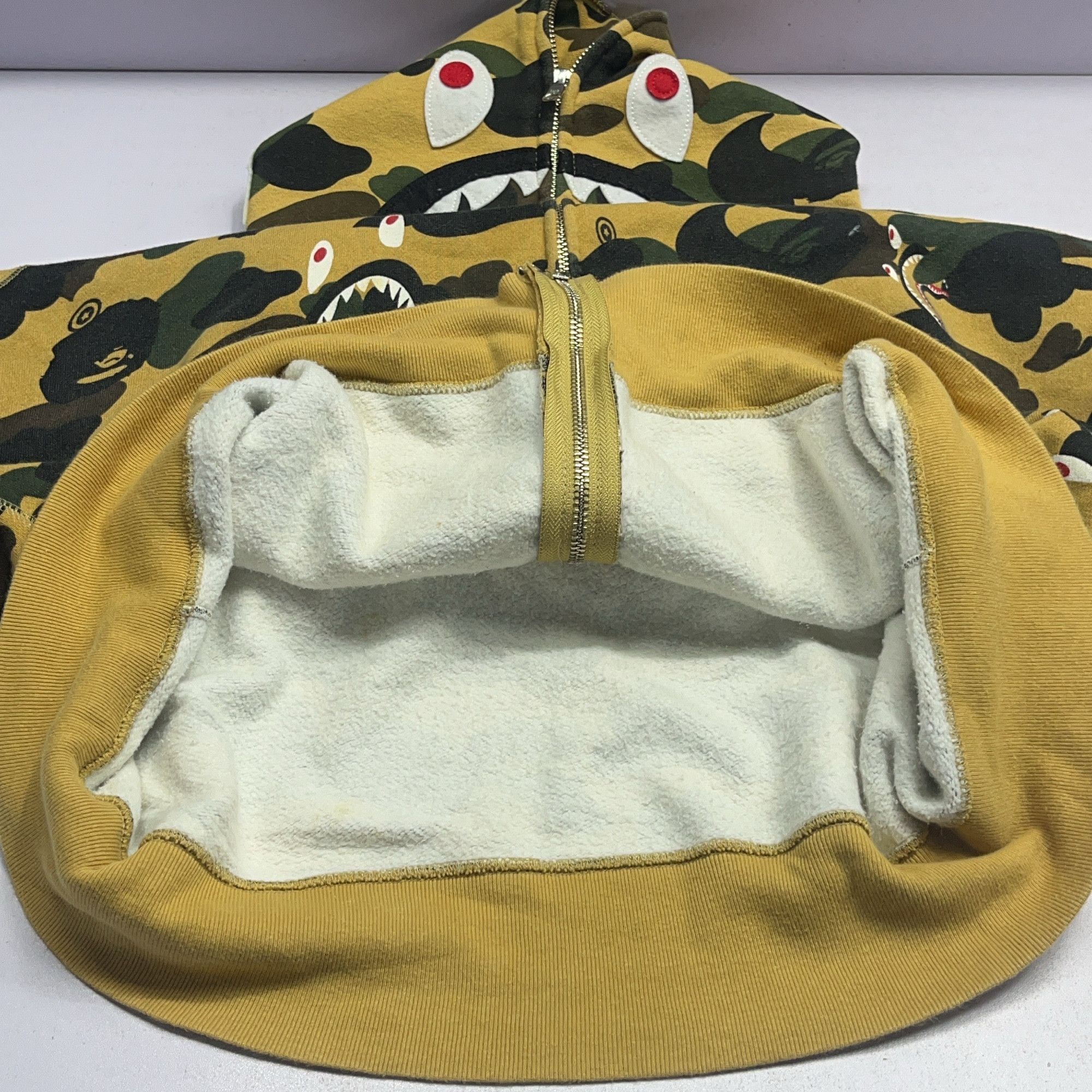 Bape A Bathing Ape Camo Shark Full Zip Hoodie Size L Size US L / EU 52-54 / 3 - 9 Thumbnail