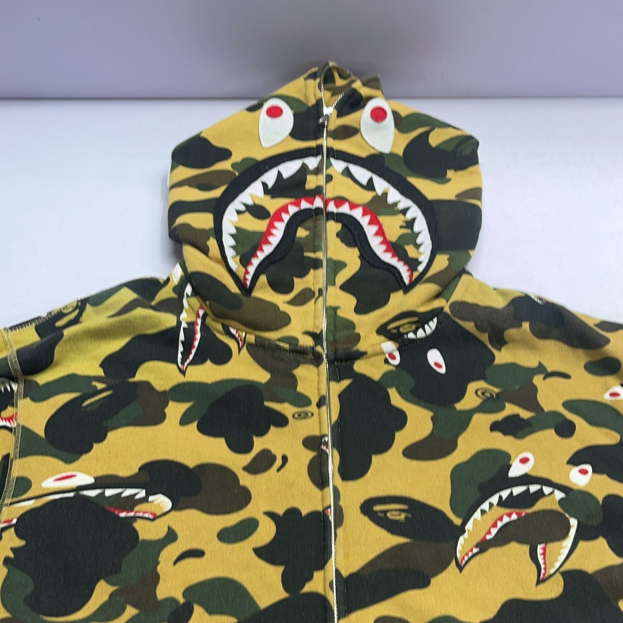 Bape A Bathing Ape Camo Shark Full Zip Hoodie Size L Size US L / EU 52-54 / 3 - 7 Thumbnail