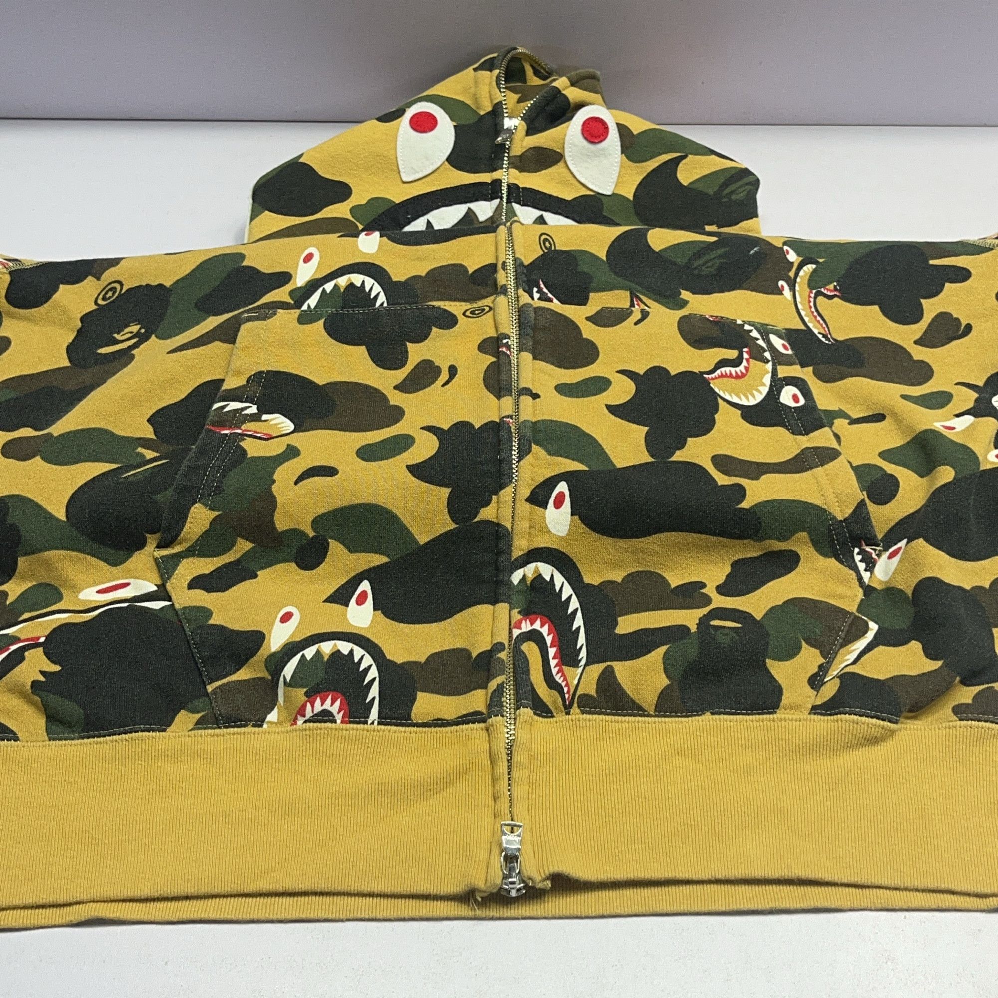 Bape A Bathing Ape Camo Shark Full Zip Hoodie Size L Size US L / EU 52-54 / 3 - 8 Thumbnail