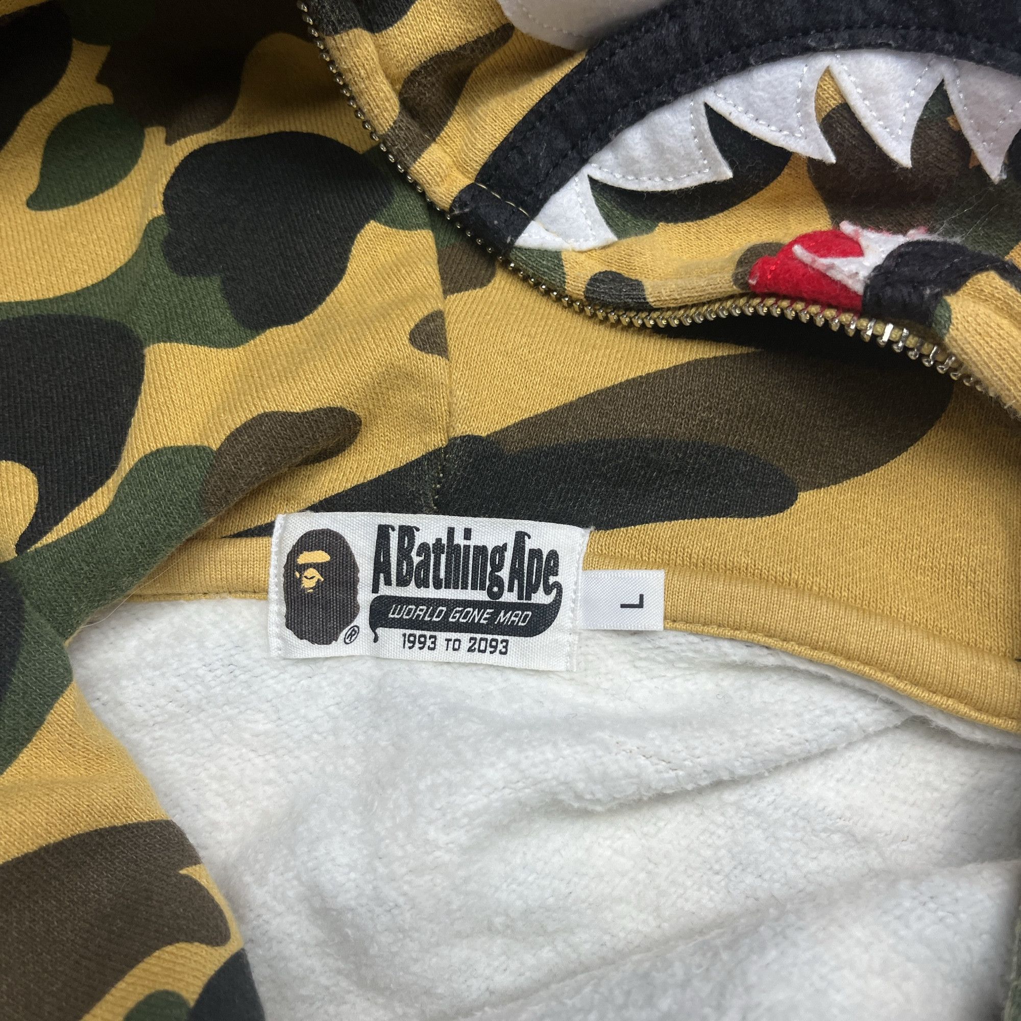 Bape A Bathing Ape Camo Shark Full Zip Hoodie Size L Size US L / EU 52-54 / 3 - 3 Thumbnail