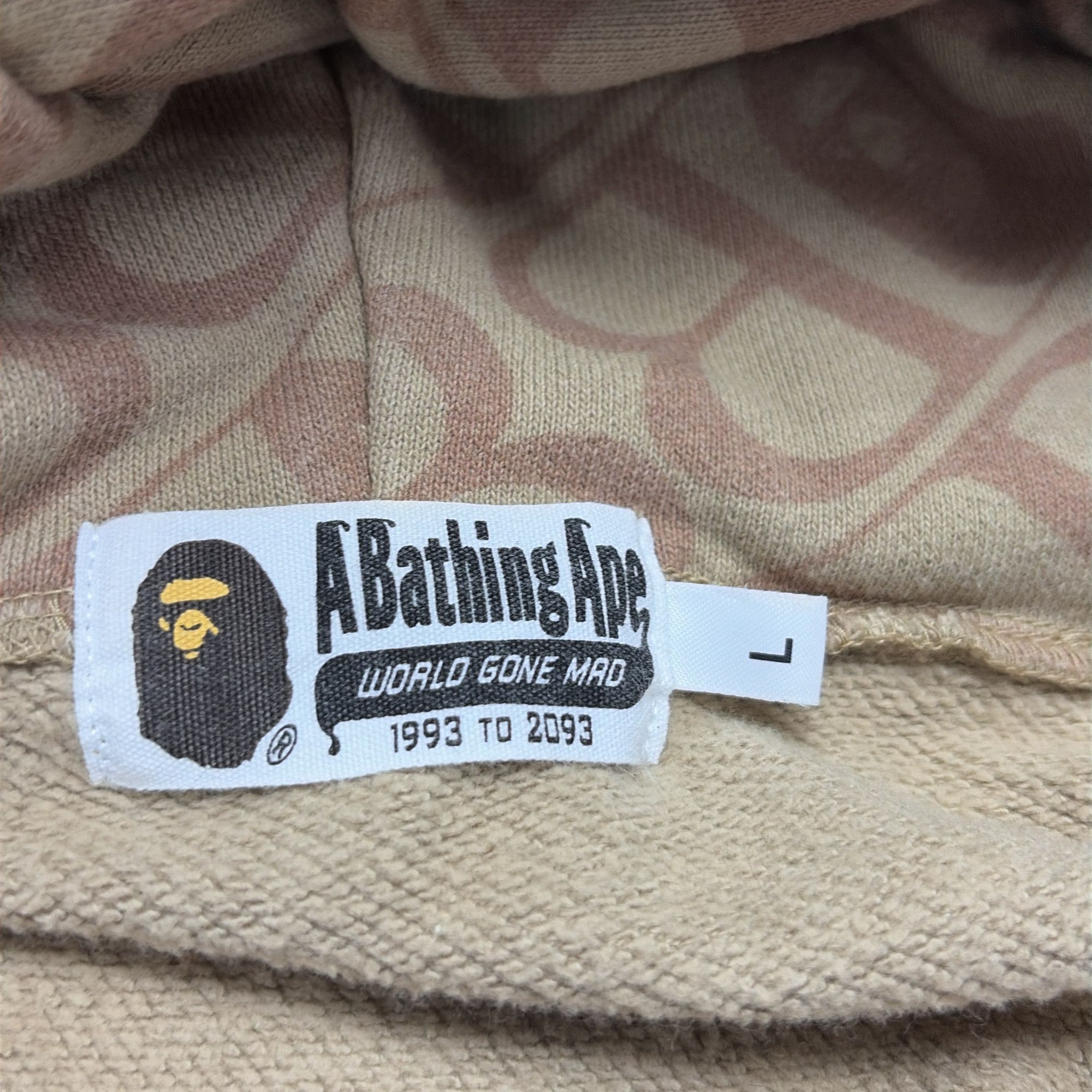 Bape A Bathing Ape Logo Shark Hoodie Size L Size US L / EU 52-54 / 3 - 4 Thumbnail
