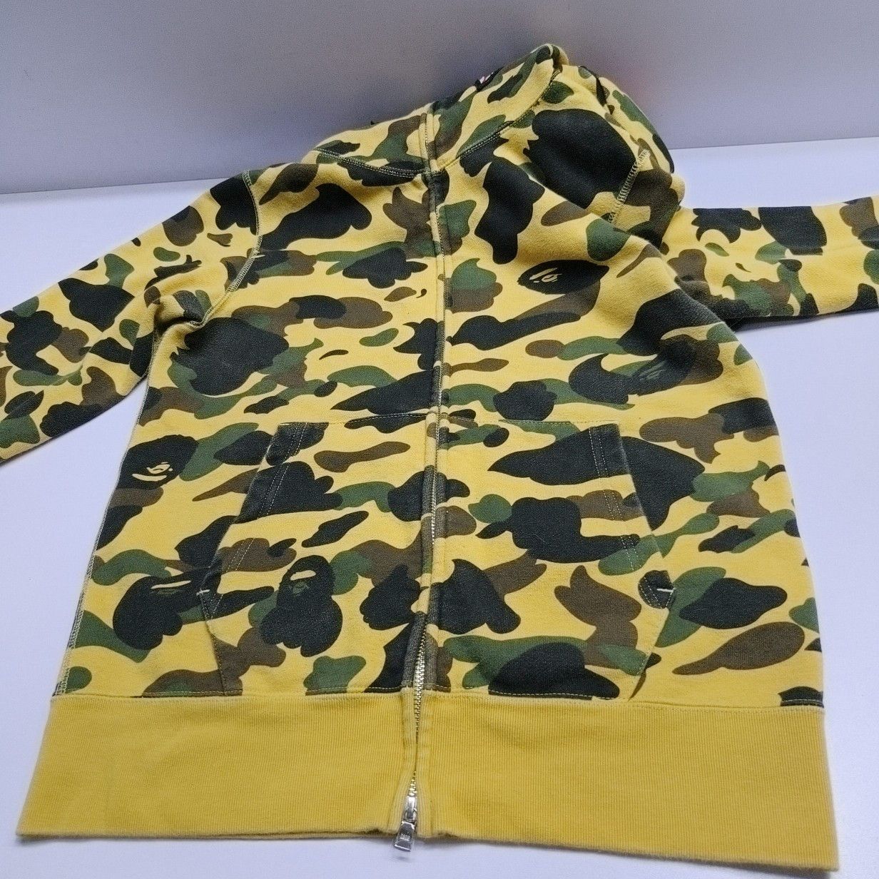 Bape A Bathing Ape Camo Shark Hoodie Size S Size US S / EU 44-46 / 1 - 13 Thumbnail