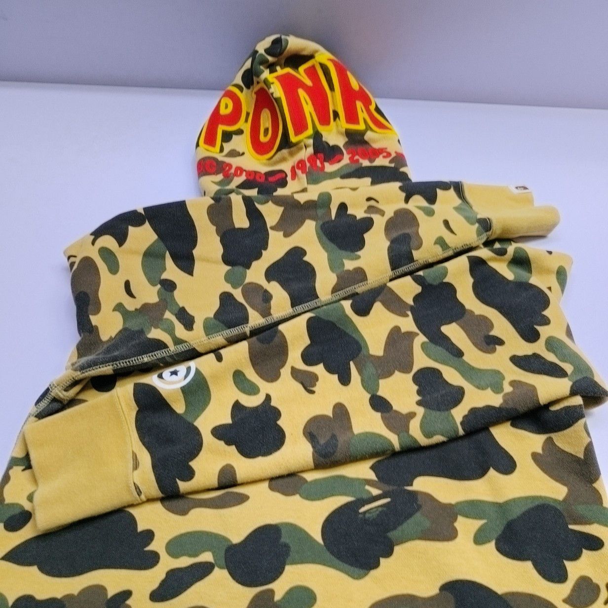 Bape A Bathing Ape Camo Shark Hoodie Size S Size US S / EU 44-46 / 1 - 7 Thumbnail