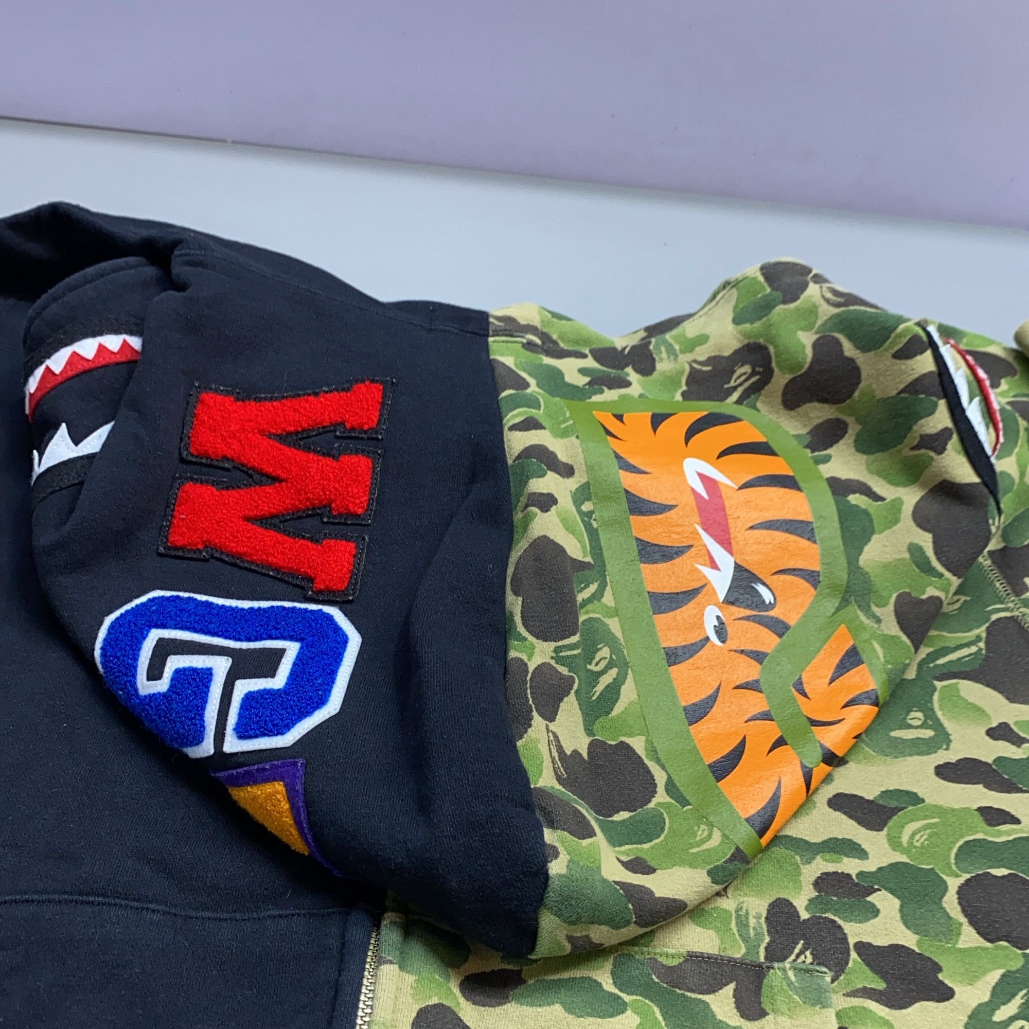 Bape A BATHING APE Split Camo Shark Hoodie Size XXL Size US XXL / EU 58 / 5 - 14 Thumbnail