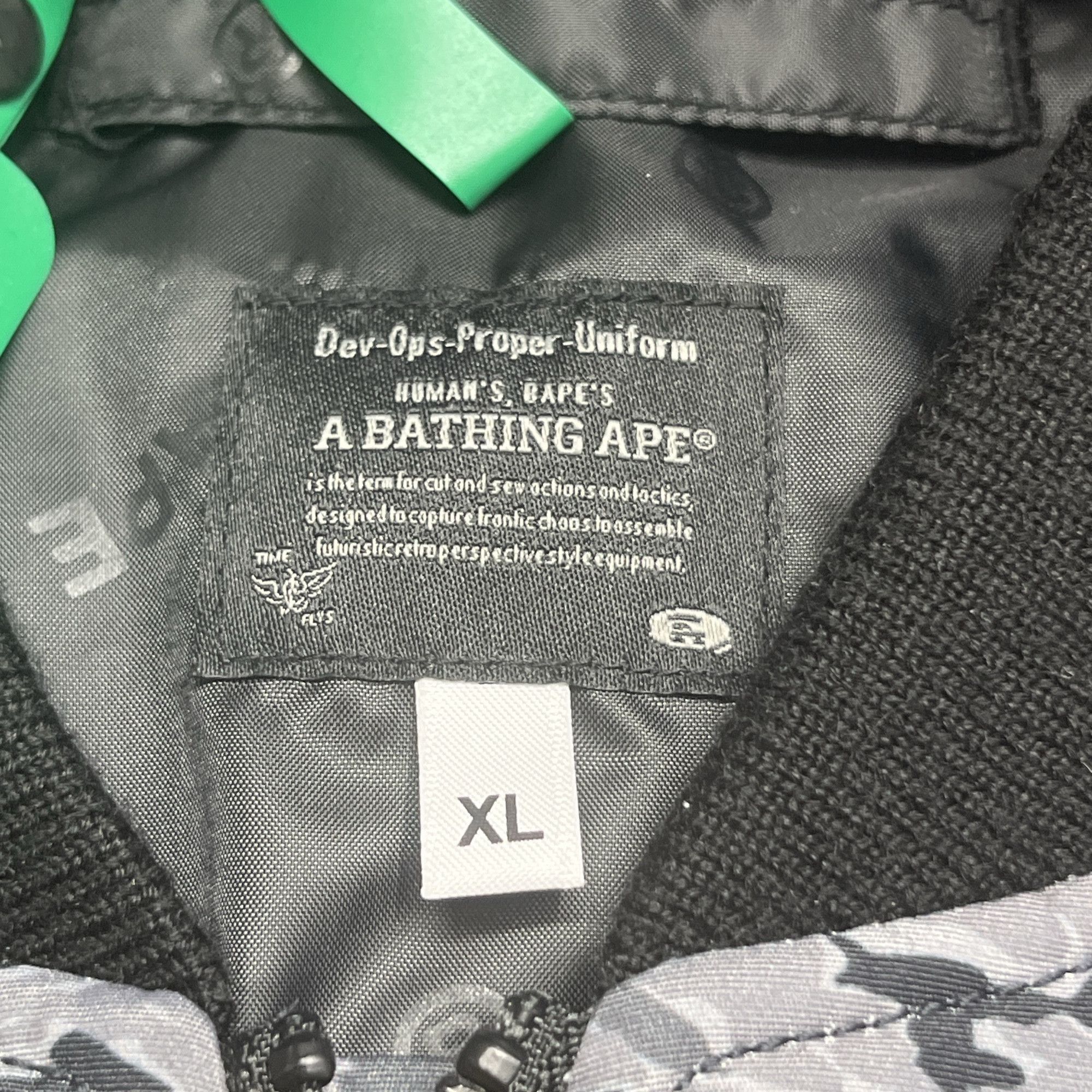 Bape A BATHING APE Tiger Camo Bomber Jacket XL Size US XL / EU 56 / 4 - 3 Thumbnail