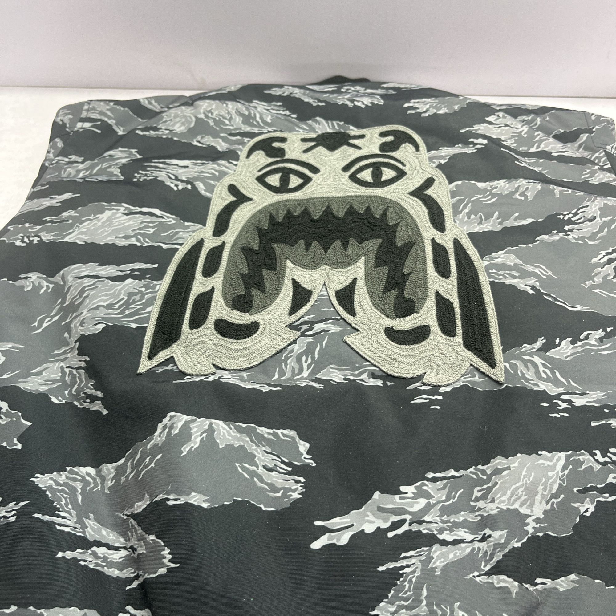 Bape A BATHING APE Tiger Camo Bomber Jacket XL Size US XL / EU 56 / 4 - 6 Thumbnail