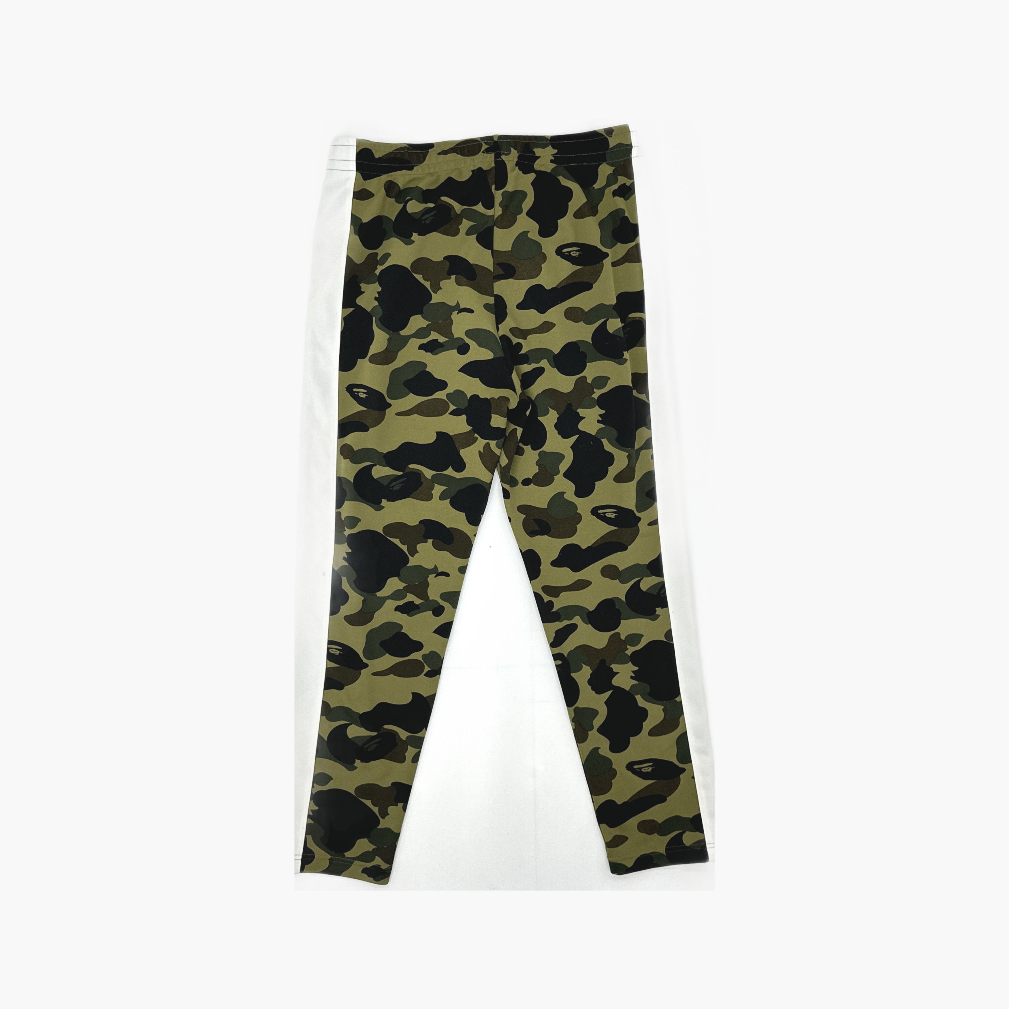 Bape A BATHING APE Camo Sweatpants Size XL Size US 36 / EU 52 - 2 Thumbnail