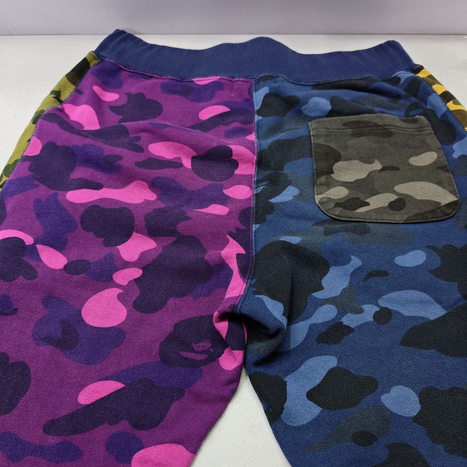 Bape A Bathing Ape Camo Paneled Sweatpants Size L Size US 34 / EU 50 - 8 Thumbnail