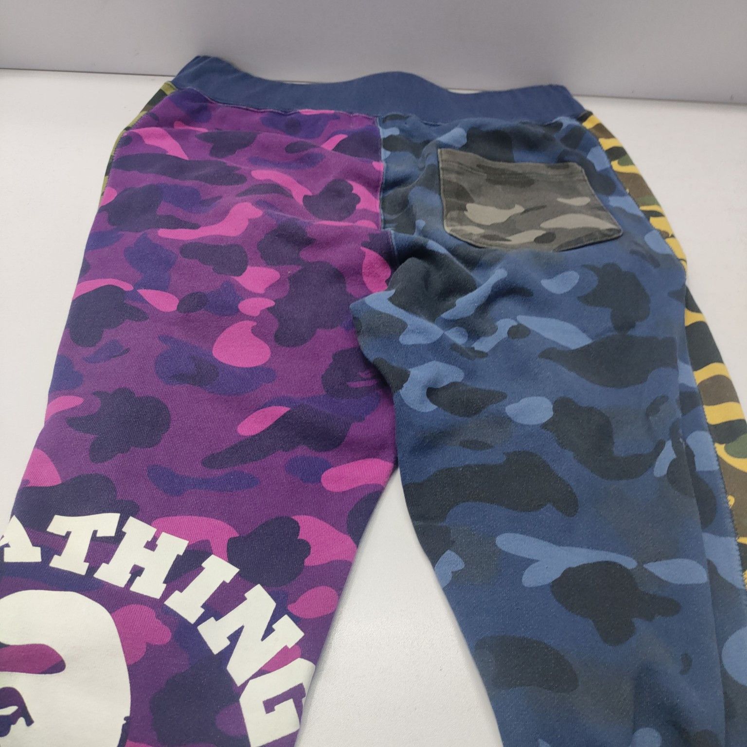 Bape A Bathing Ape Camo Paneled Sweatpants Size L Size US 34 / EU 50 - 12 Thumbnail