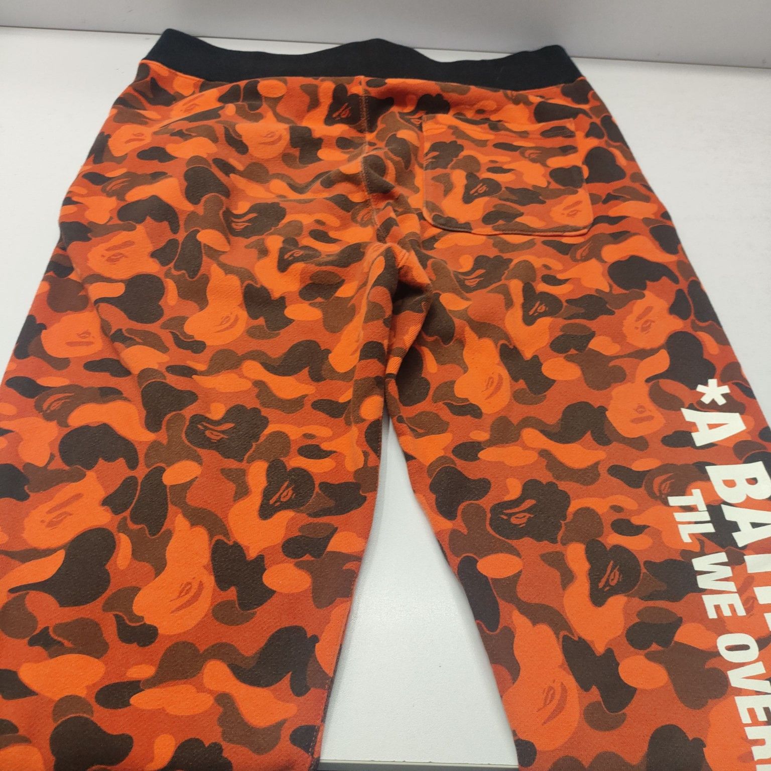 Bape A Bathing Ape x XO Camo Shark Sweatpants L Size US 34 / EU 50 - 12 Thumbnail