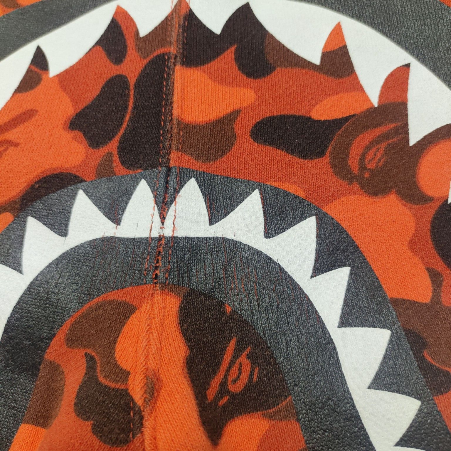 Bape A Bathing Ape x XO Camo Shark Sweatpants L Size US 34 / EU 50 - 8 Thumbnail
